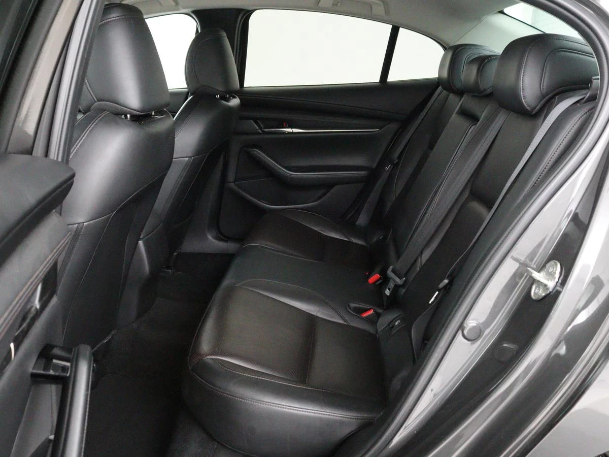 Hoofdafbeelding Mazda 3