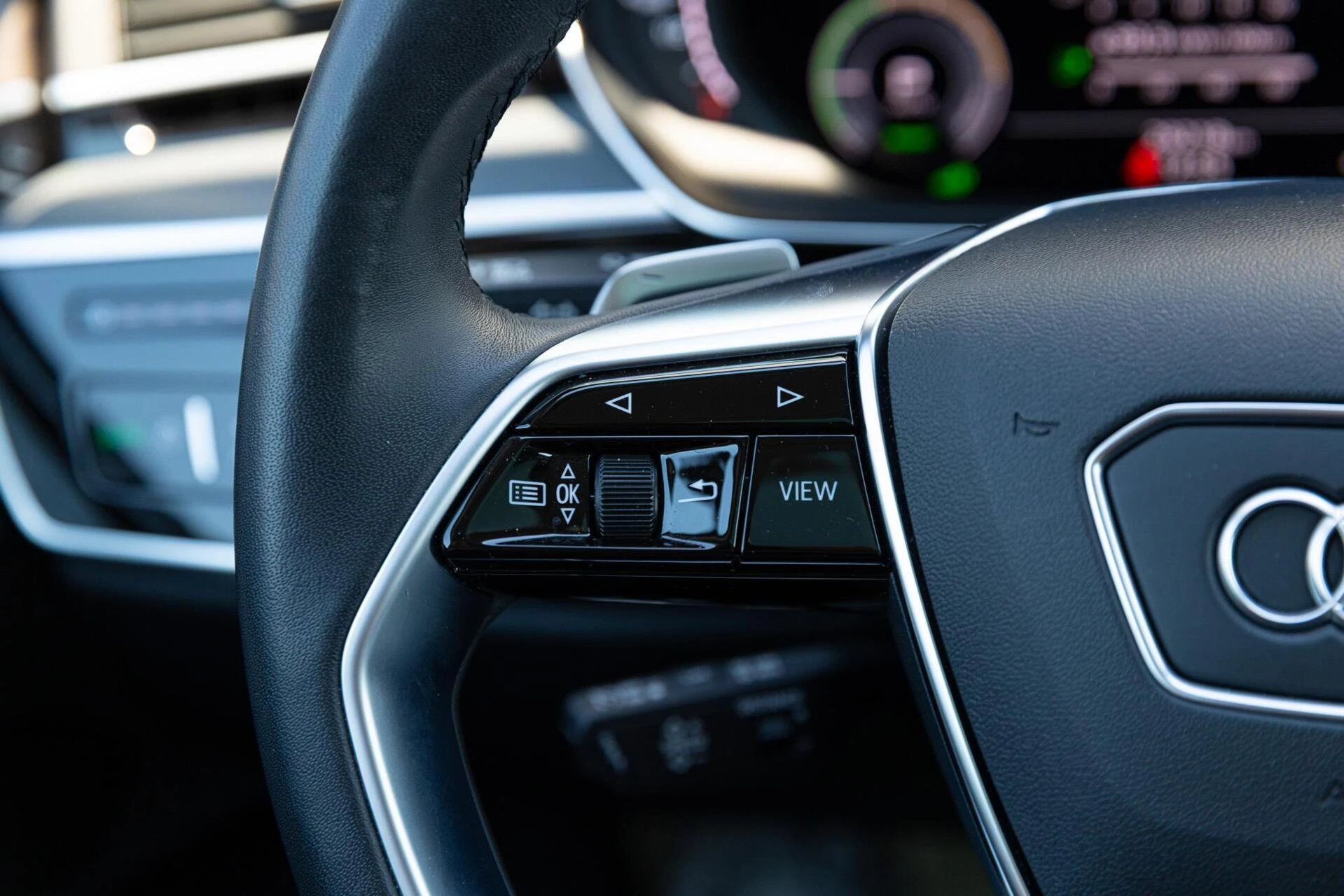 Hoofdafbeelding Audi A8