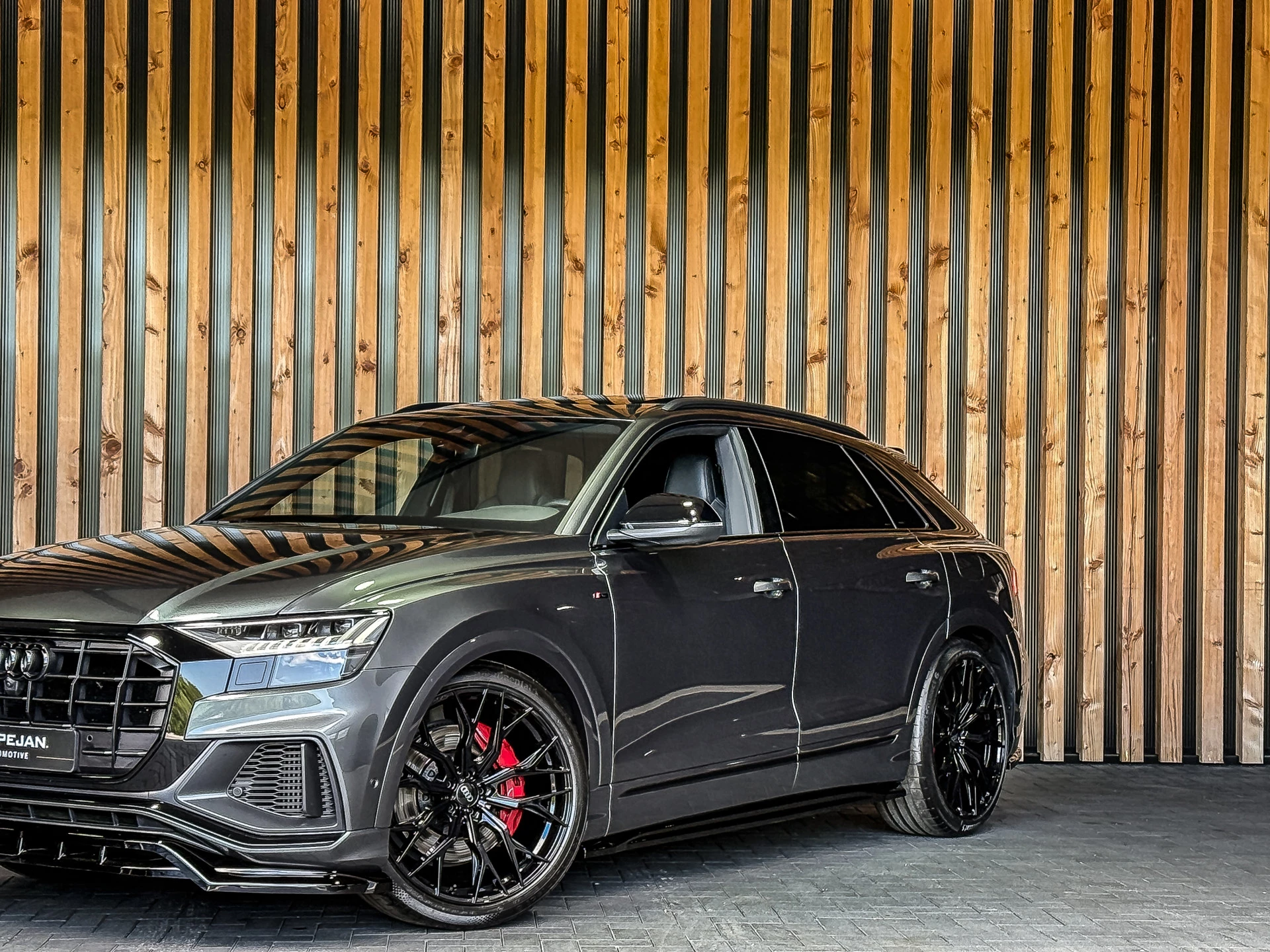 Hoofdafbeelding Audi Q8