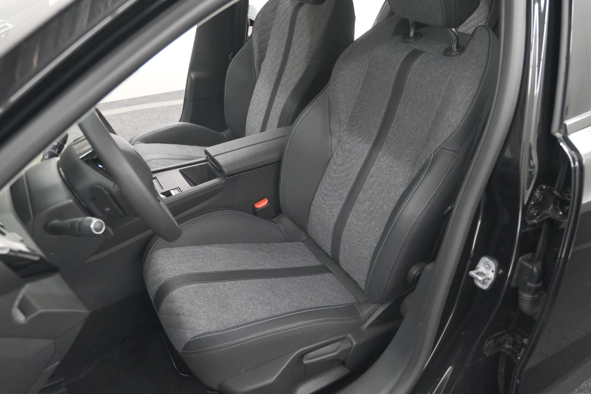 Hoofdafbeelding Peugeot 408
