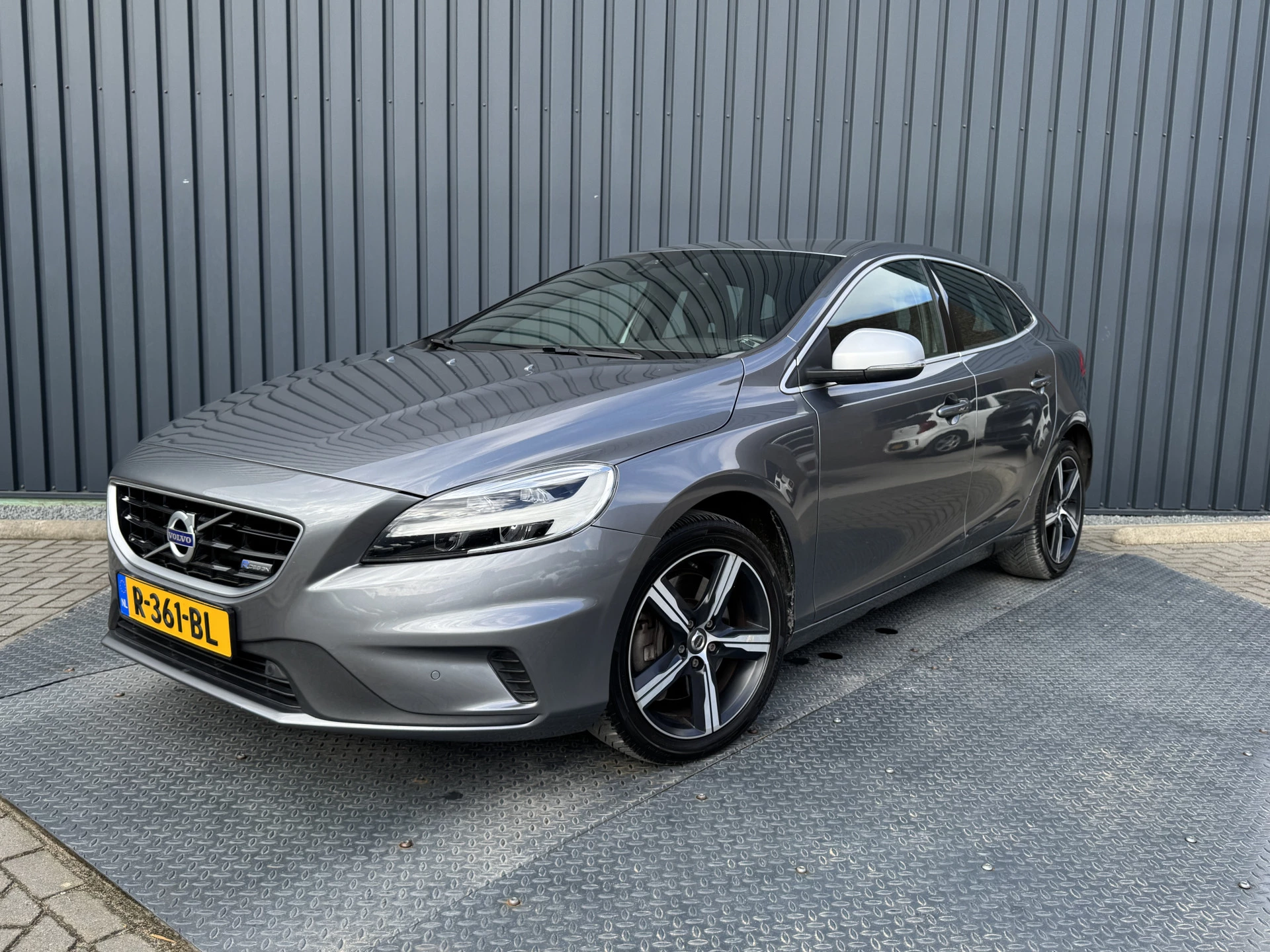 Hoofdafbeelding Volvo V40