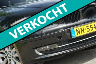 BMW 1-serie 116i High Executive | Deep Sea Blue Metallic | Schuif/-Kanteldak/Stoelverwarming/Cruise/Clima - Keurig!