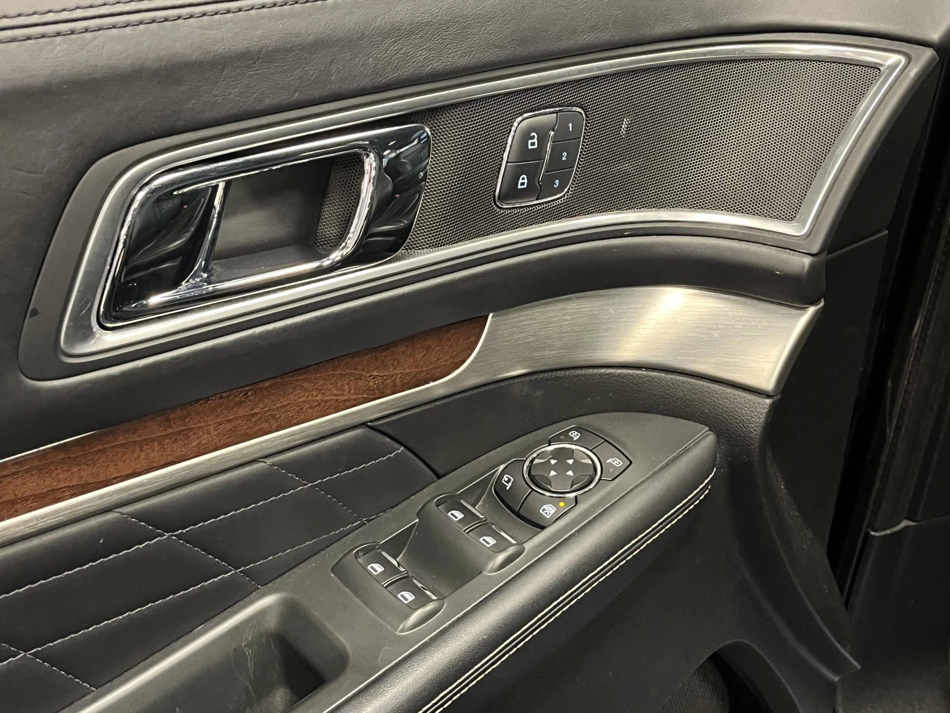 Hoofdafbeelding Ford Explorer