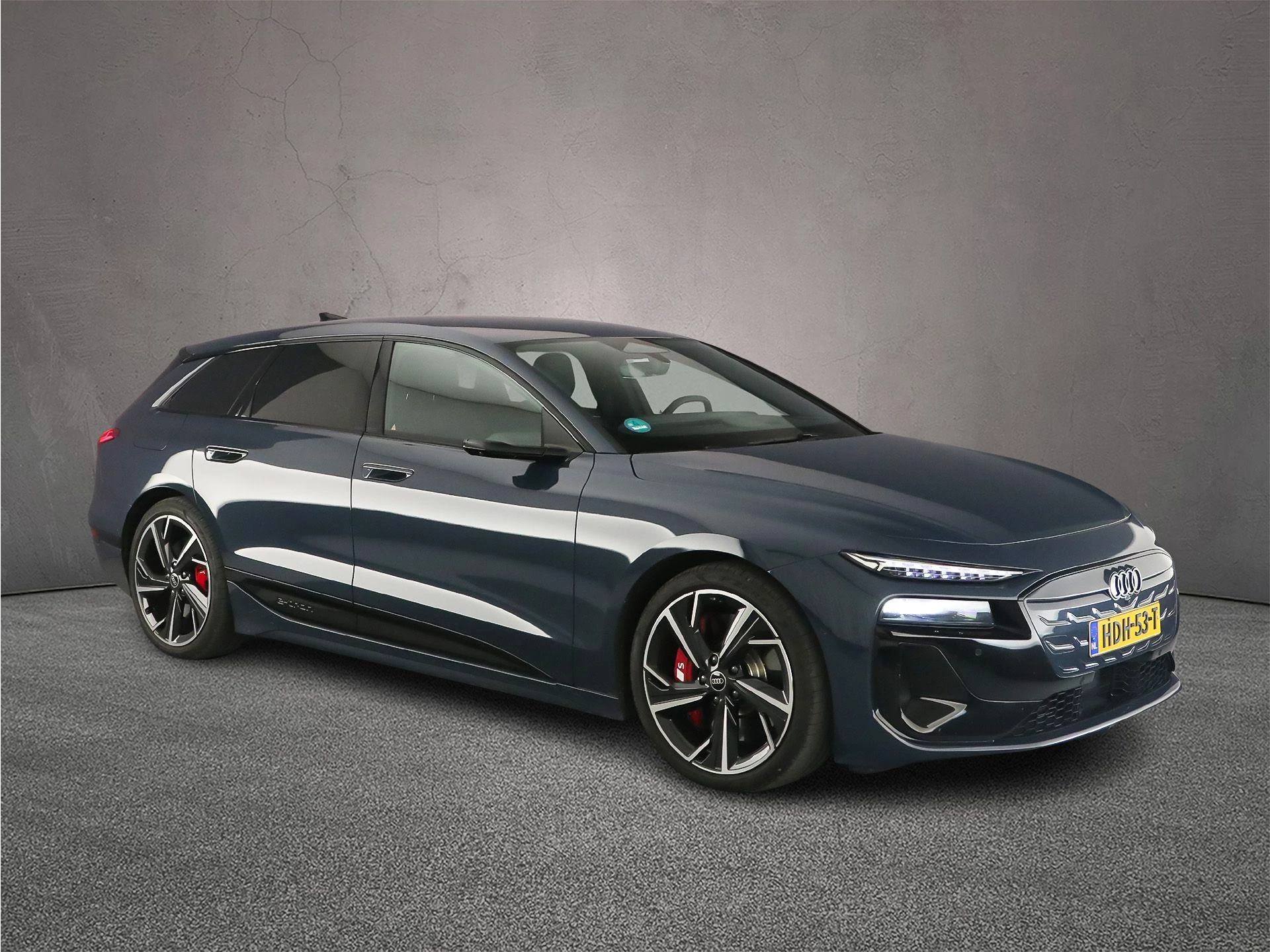 Hoofdafbeelding Audi S6 Avant e-tron