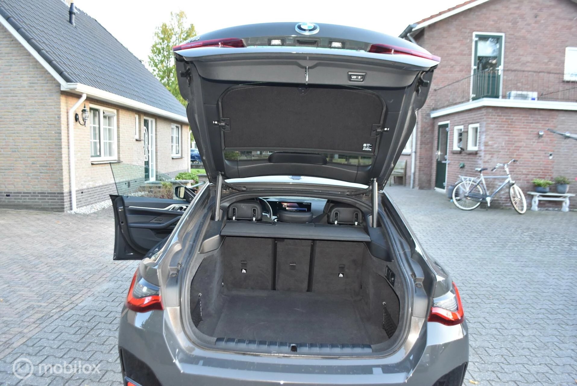 Hoofdafbeelding BMW i4