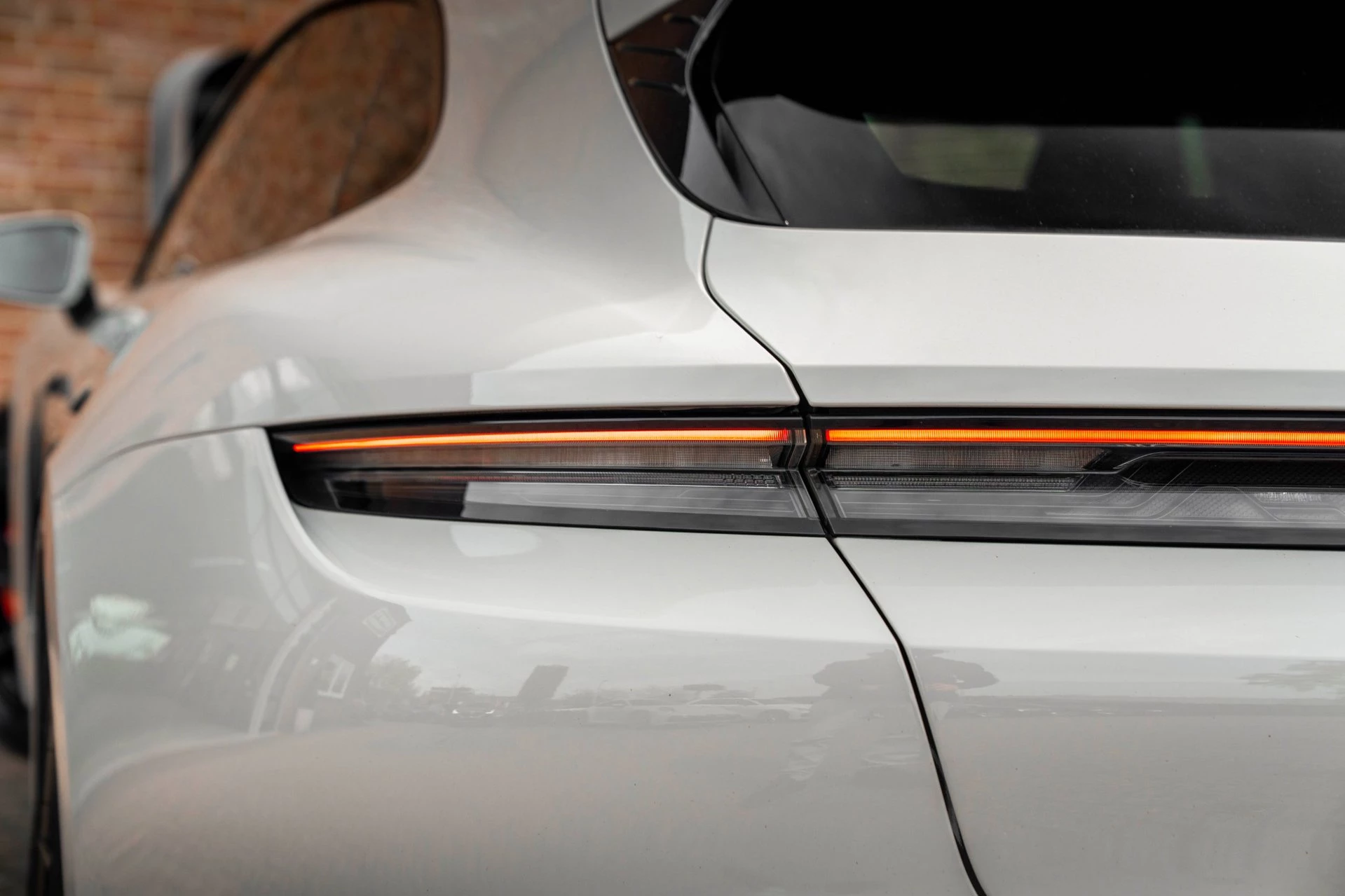 Hoofdafbeelding Porsche Taycan