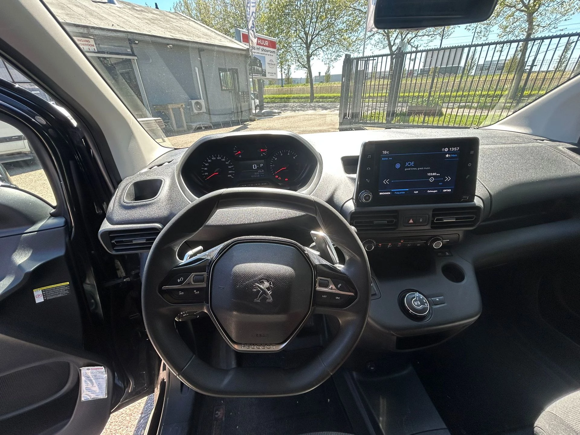 Hoofdafbeelding Peugeot Partner