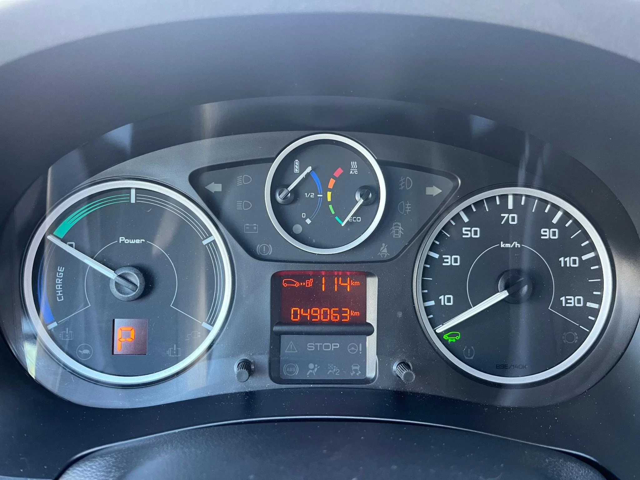 Hoofdafbeelding Peugeot e-Partner