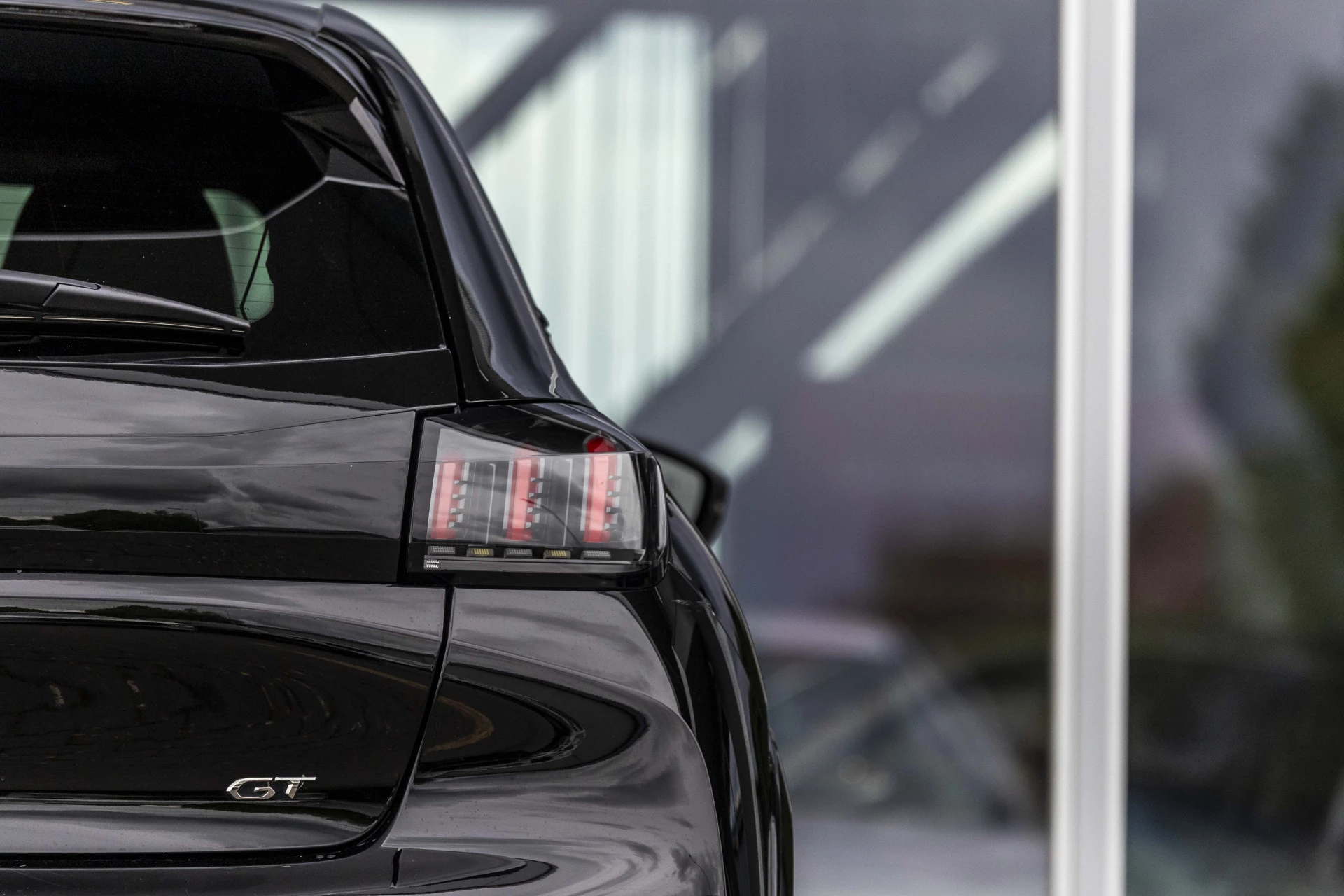 Hoofdafbeelding Peugeot e-208