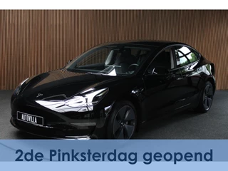 Tesla Model 3 RWD Autopilot ACC Stuurverwarm. PDC Leer Navi Panoramadak 360° Elektr. achterklep Stoelverwarming voor & achter Climate voor & achter LM velgen BTW auto! Nieuw!