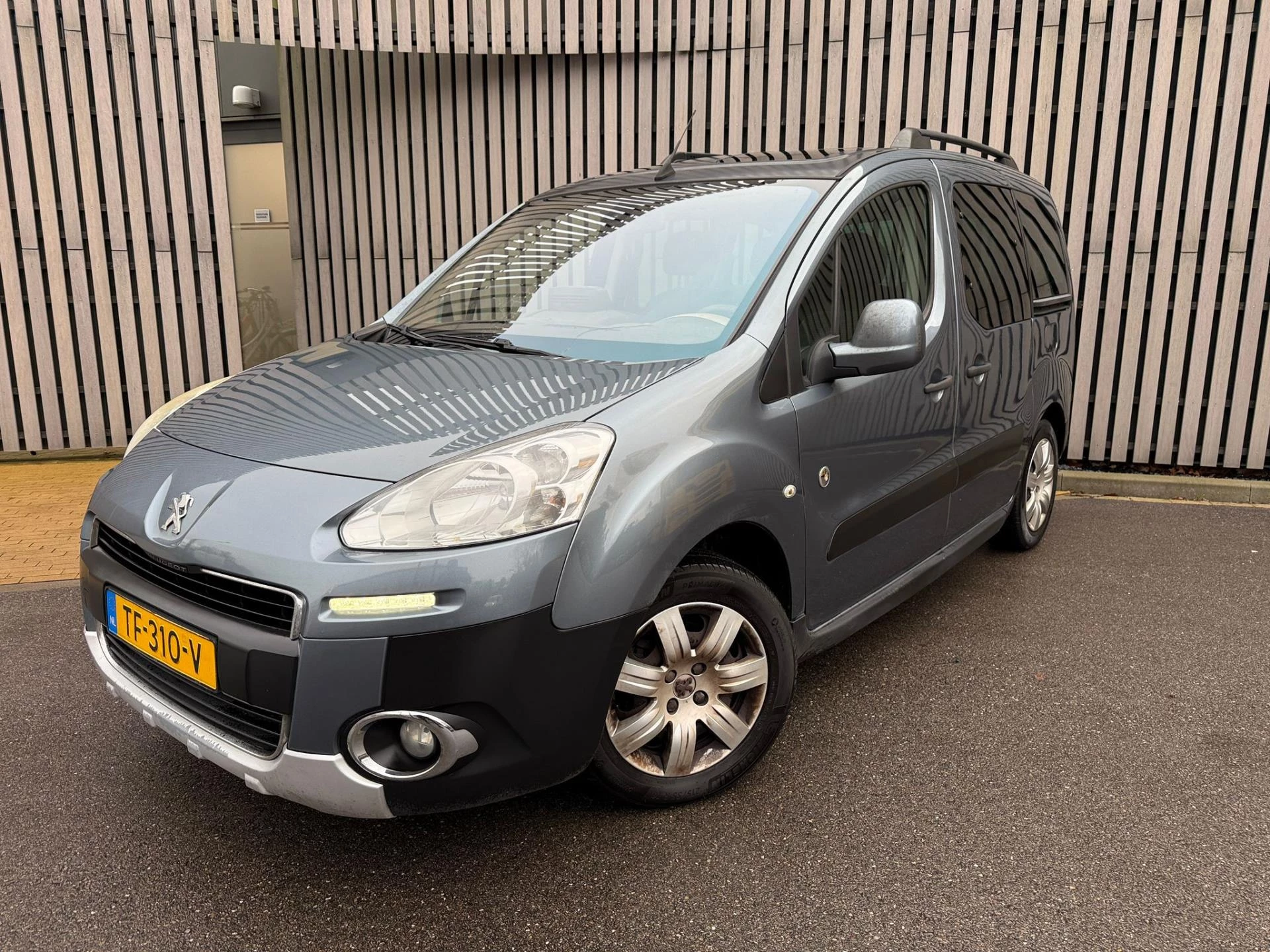 Hoofdafbeelding Peugeot Partner