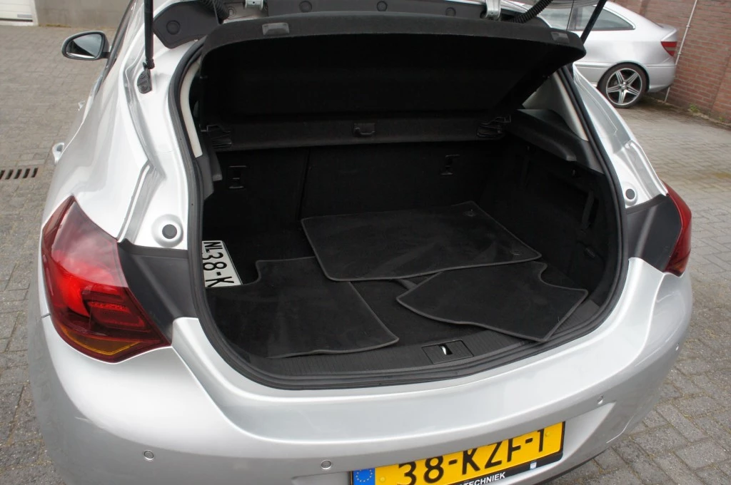 Hoofdafbeelding Opel Astra