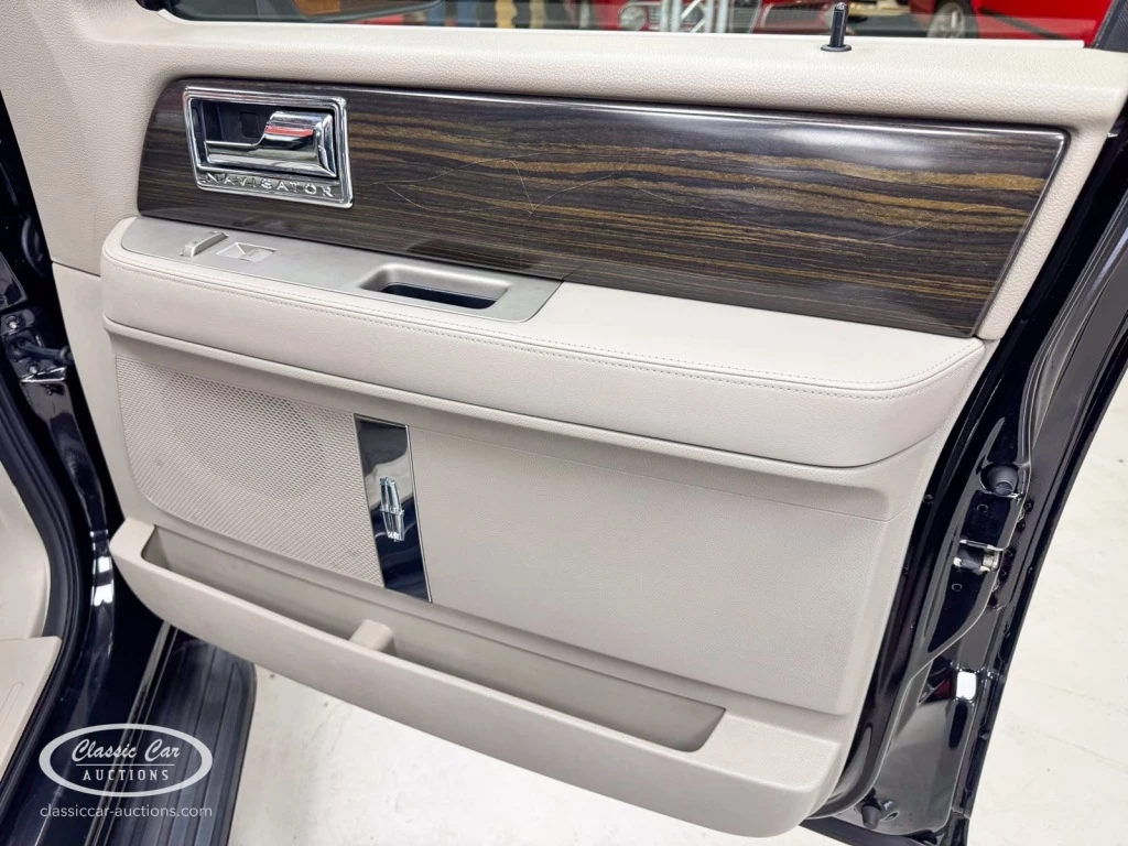 Hoofdafbeelding Lincoln Navigator