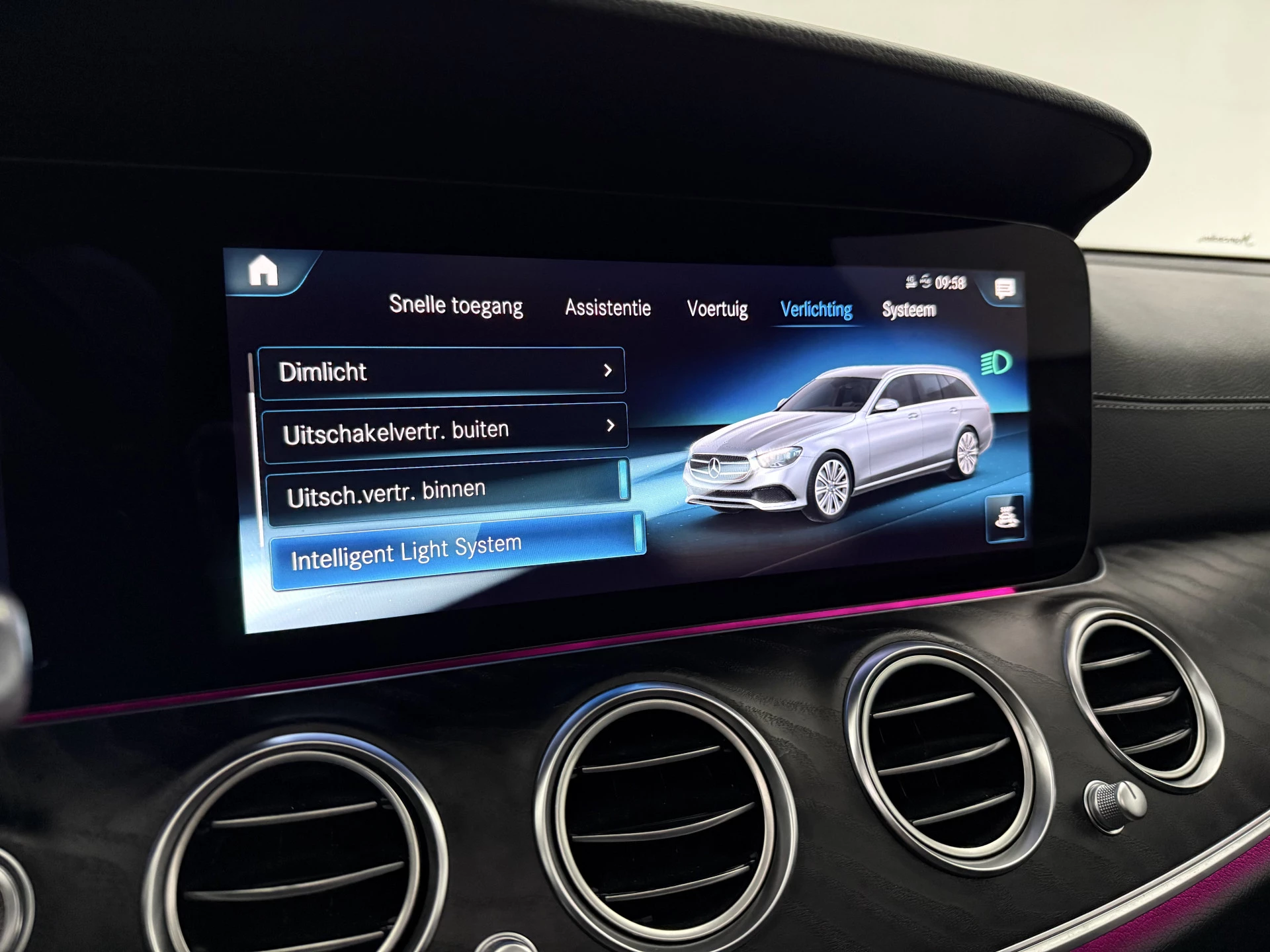 Hoofdafbeelding Mercedes-Benz E-Klasse