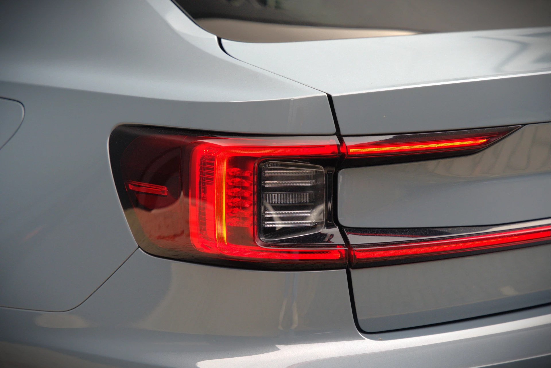 Hoofdafbeelding Polestar 2