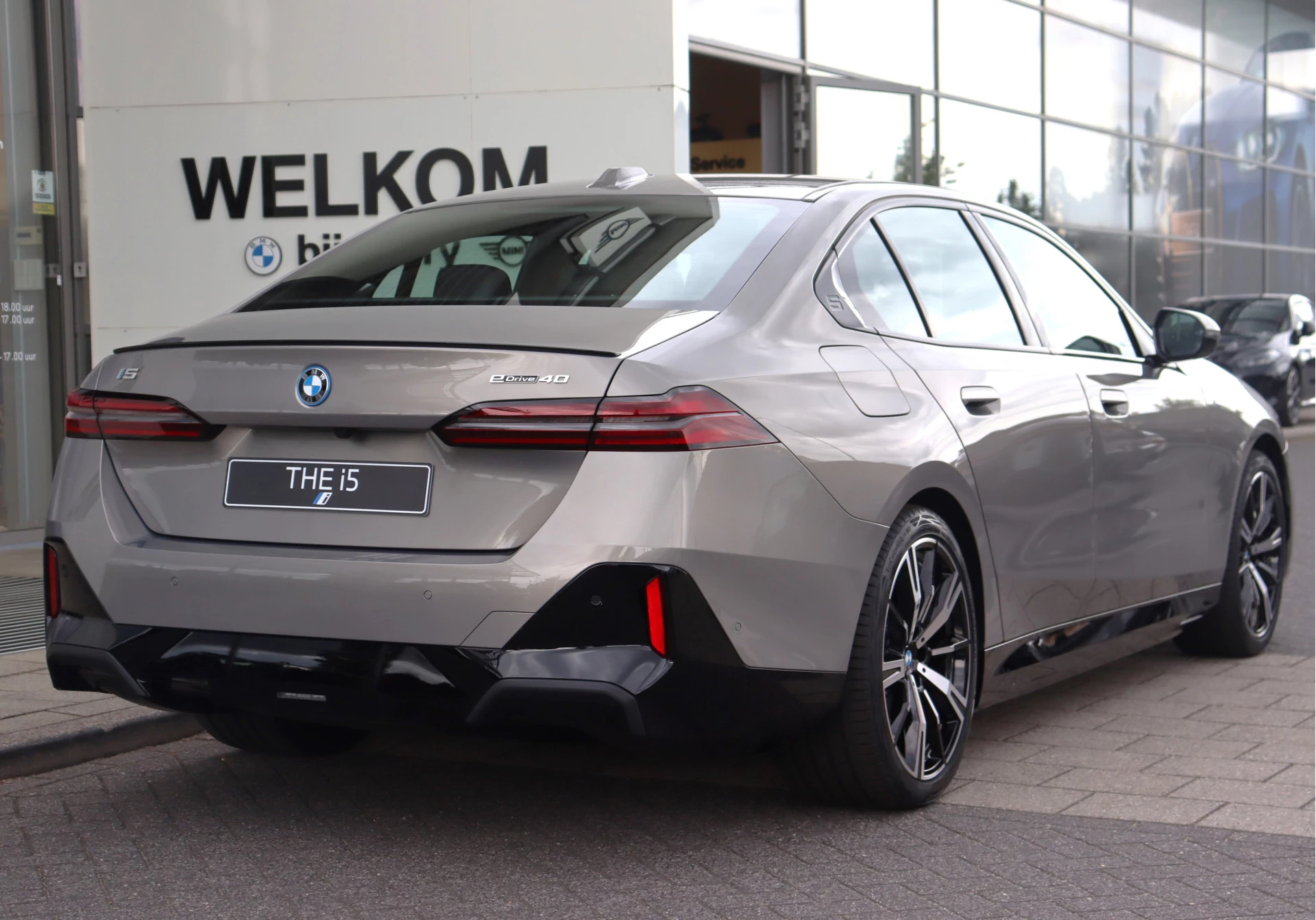 Hoofdafbeelding BMW i5