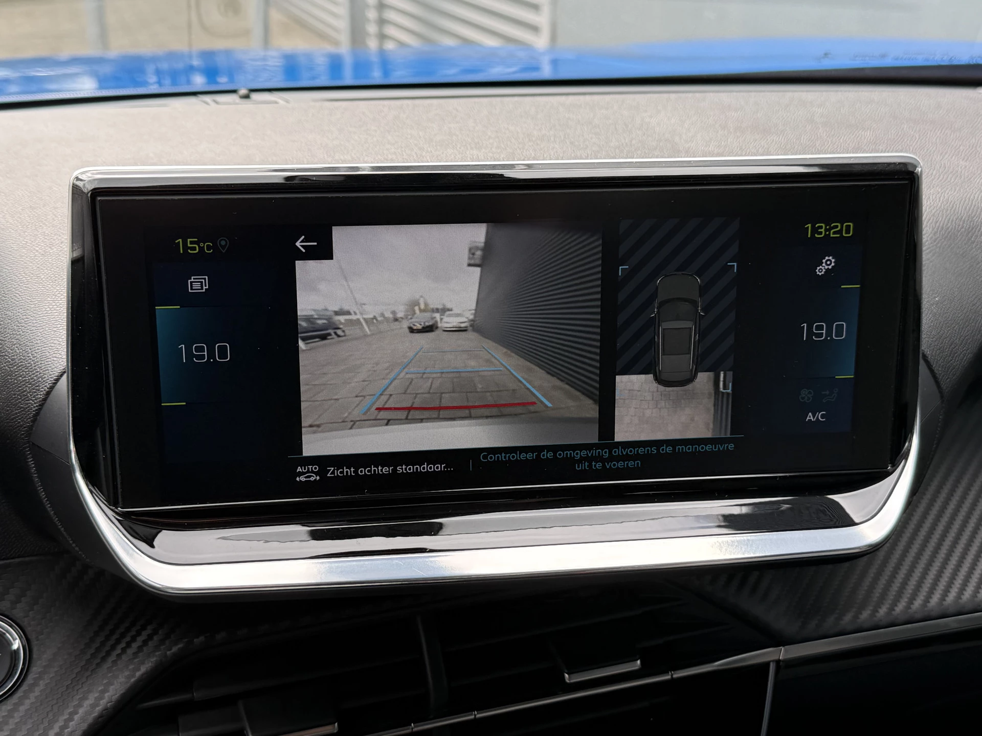 Hoofdafbeelding Peugeot e-2008