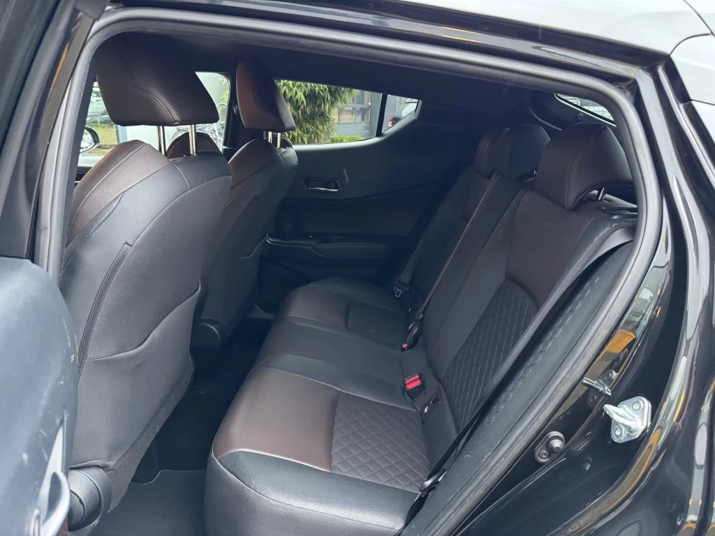 Hoofdafbeelding Toyota C-HR