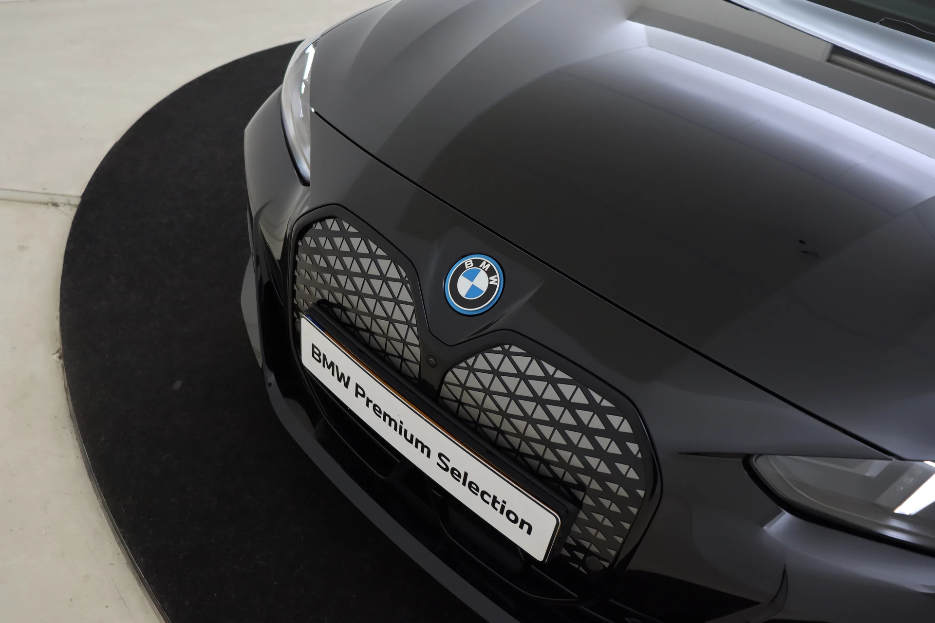 Hoofdafbeelding BMW i4