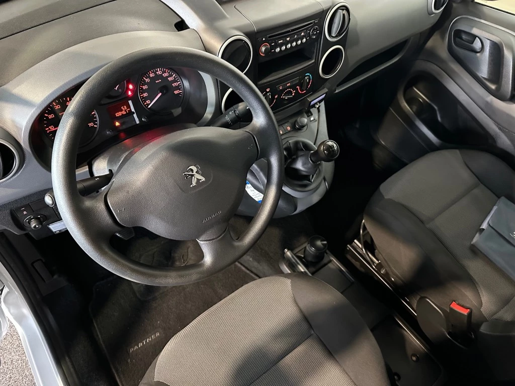 Hoofdafbeelding Peugeot Partner