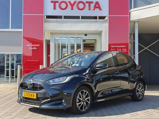 Toyota Yaris 1.5 Hybrid Dynamic NL-AUTO LED KEYLESS APPLE/ANDROID CLIMA CAMERA AD-CRUISE