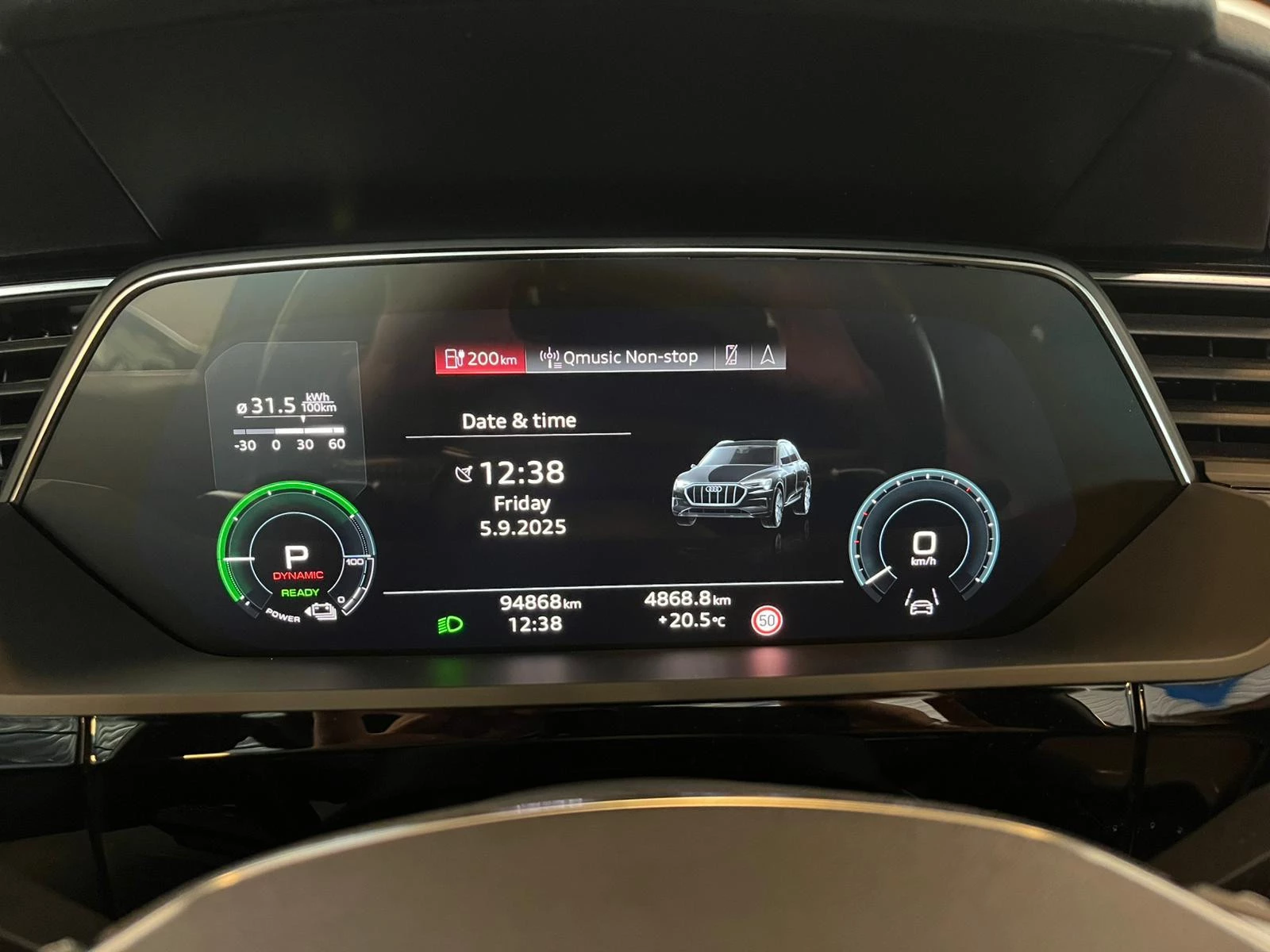 Hoofdafbeelding Audi e-tron