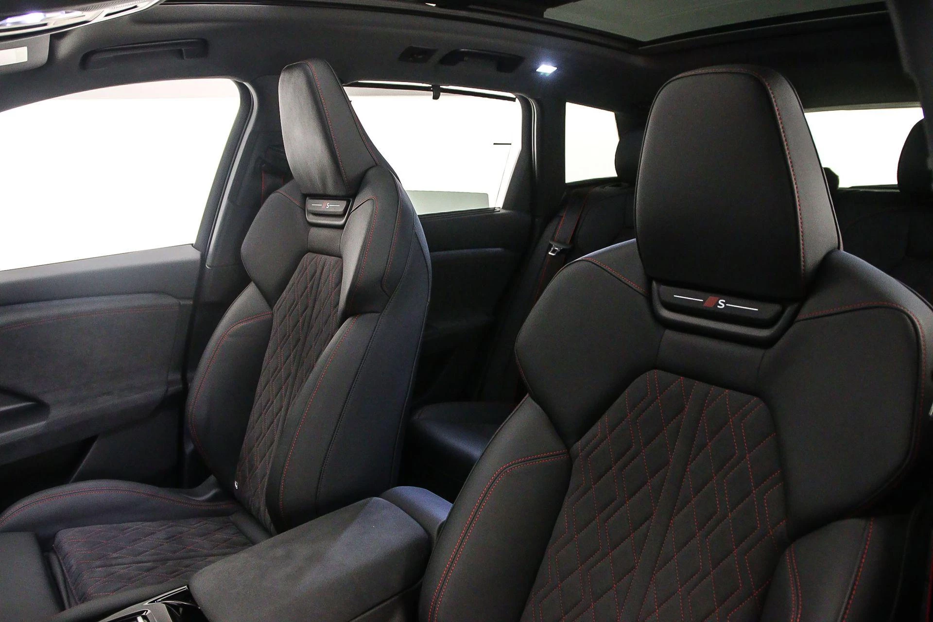 Hoofdafbeelding Audi Q6 e-tron