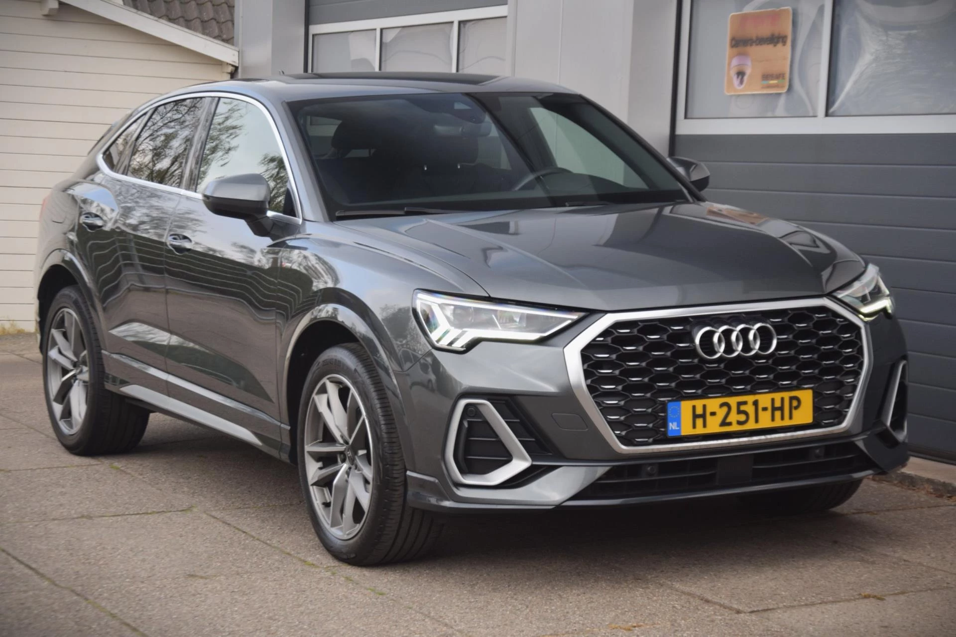 Hoofdafbeelding Audi Q3
