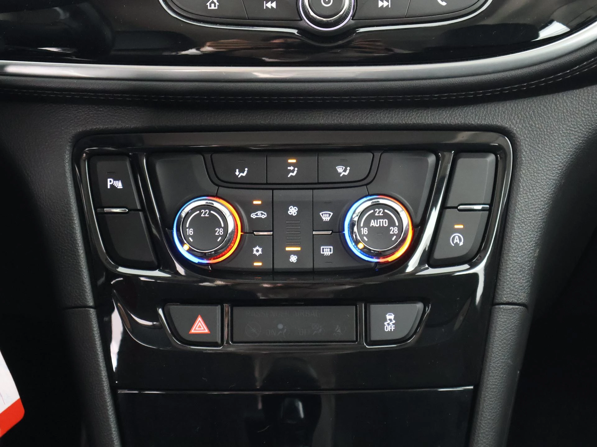 Hoofdafbeelding Opel Mokka X