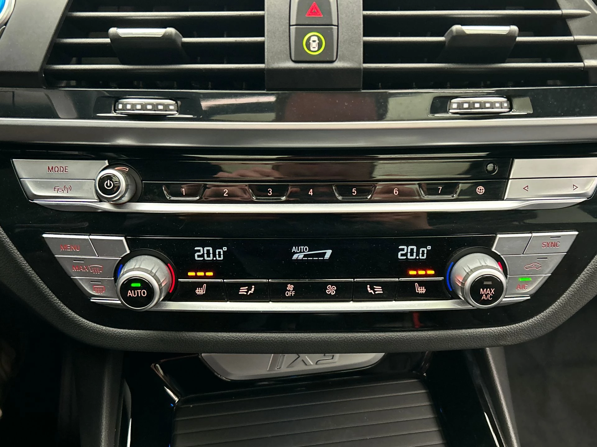 Hoofdafbeelding BMW iX3