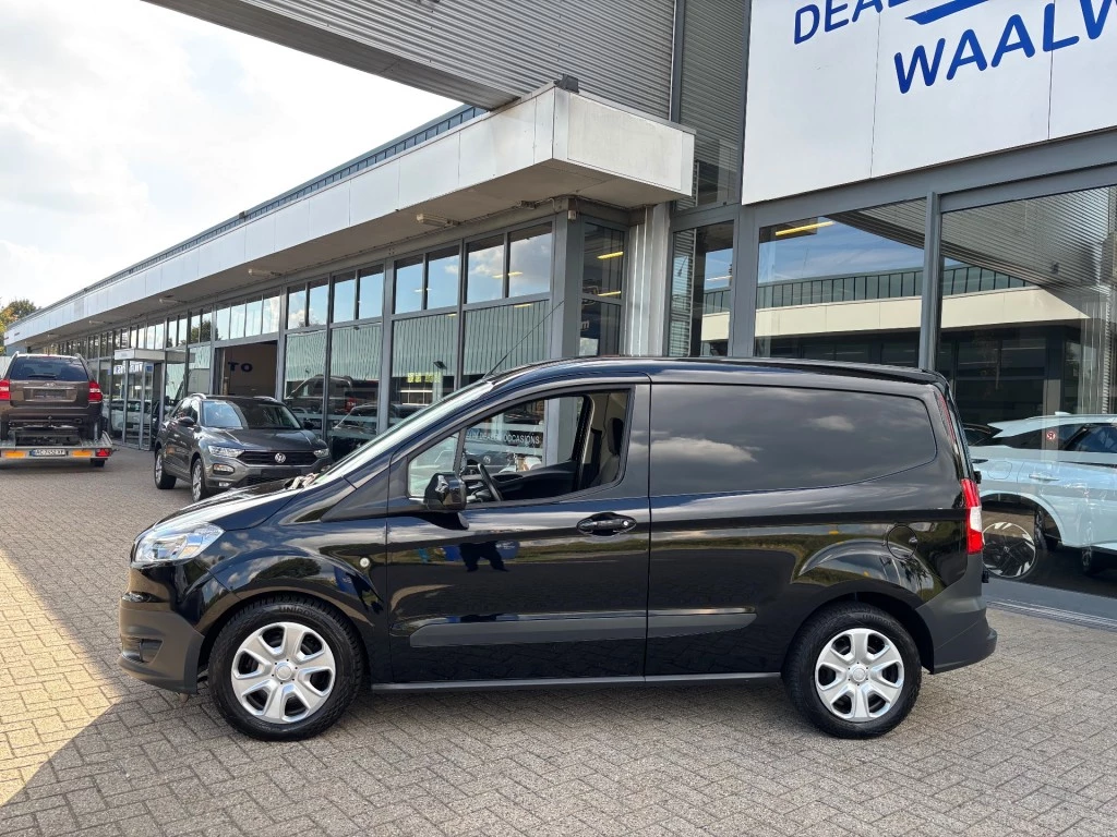 Hoofdafbeelding Ford Transit Courier