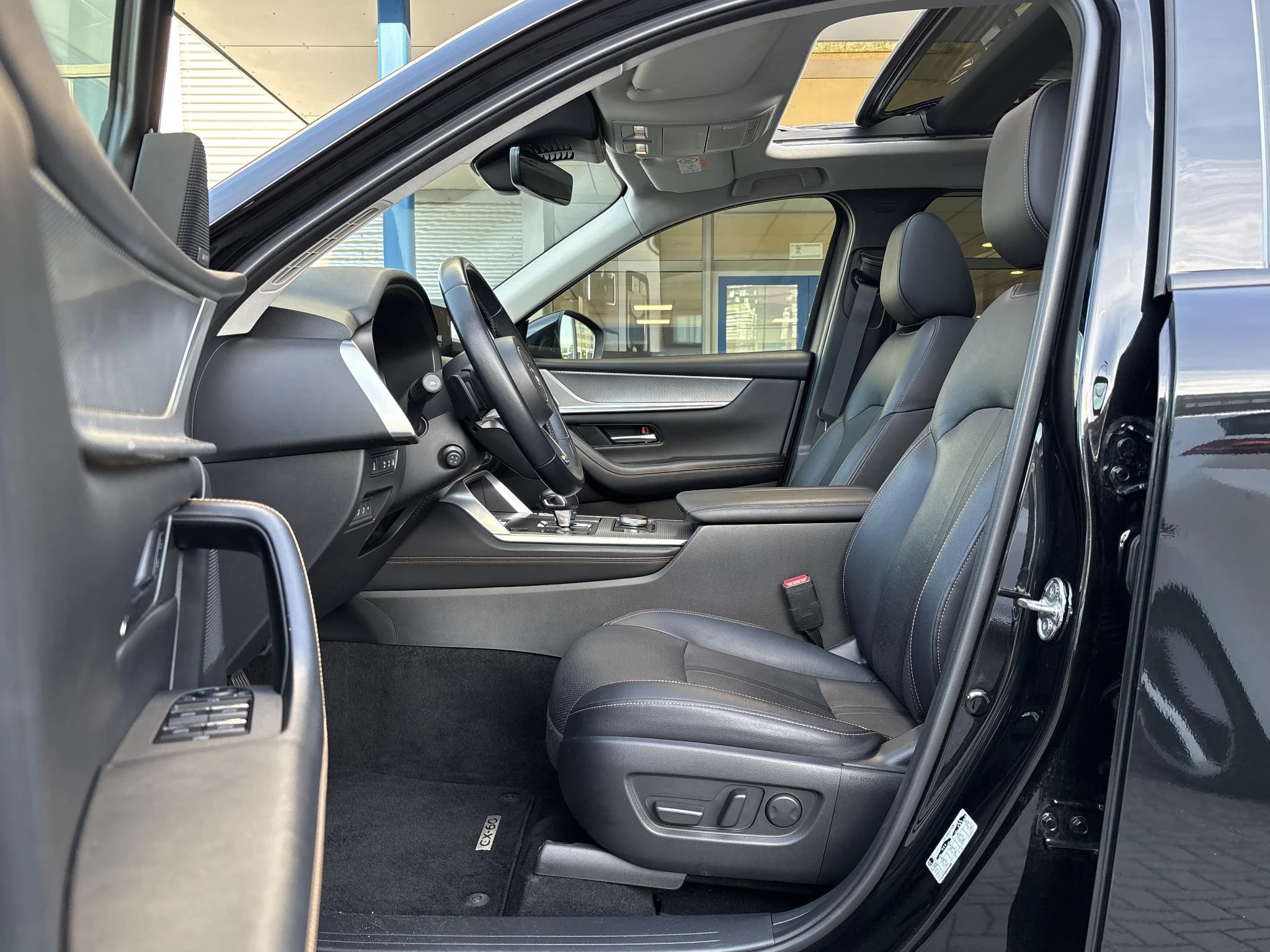 Hoofdafbeelding Mazda CX-60