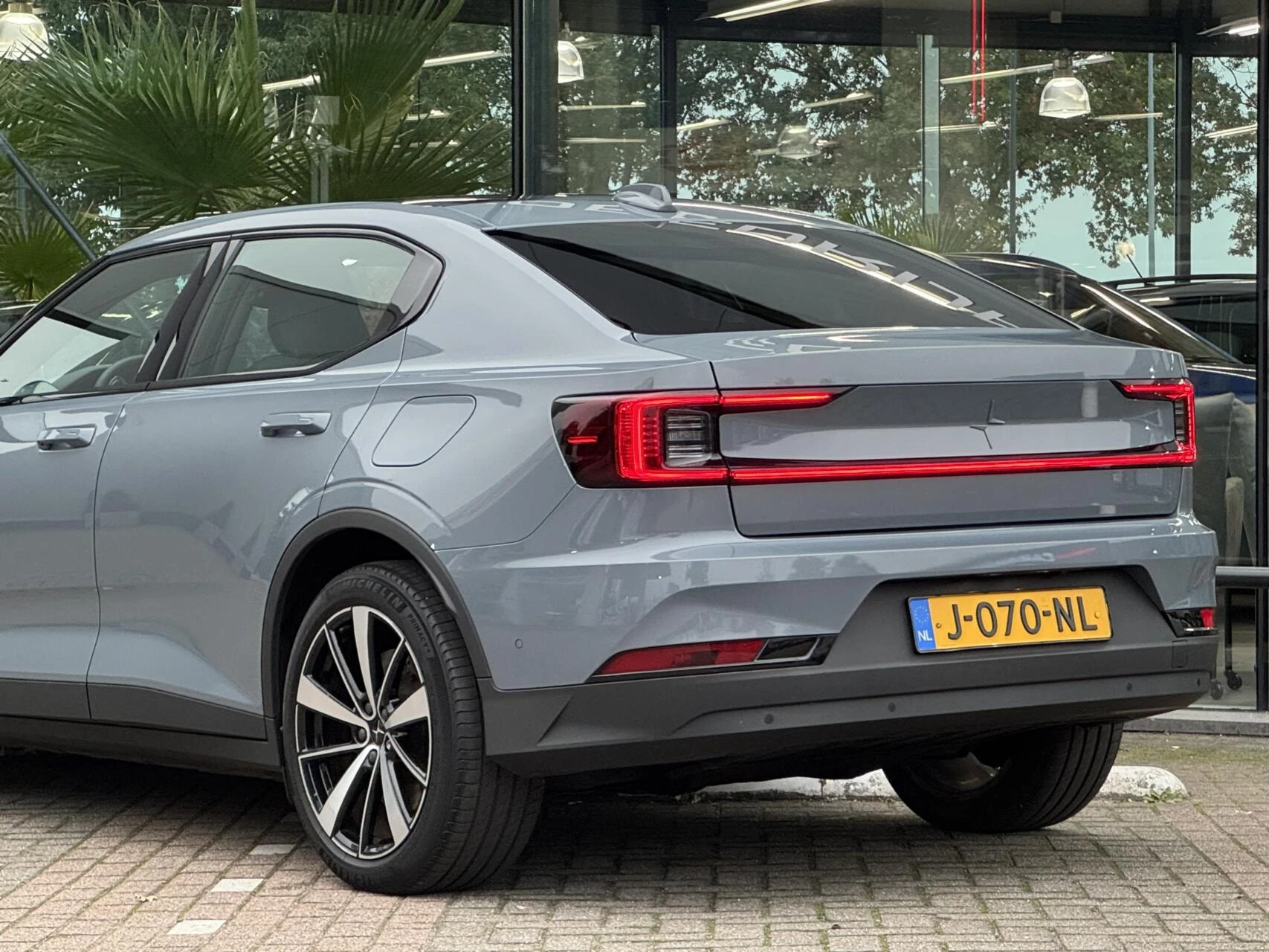 Hoofdafbeelding Polestar 2