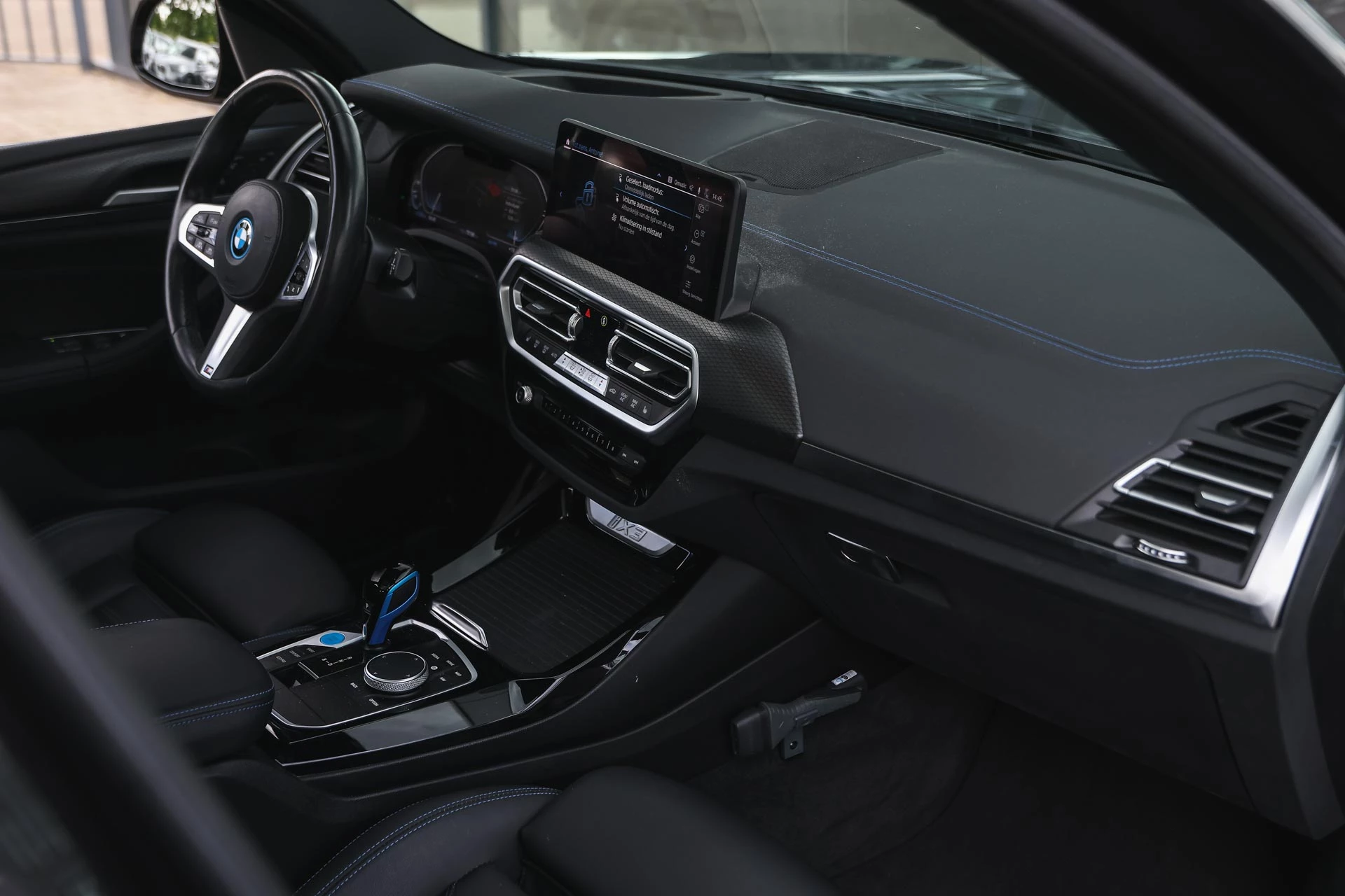 Hoofdafbeelding BMW iX3