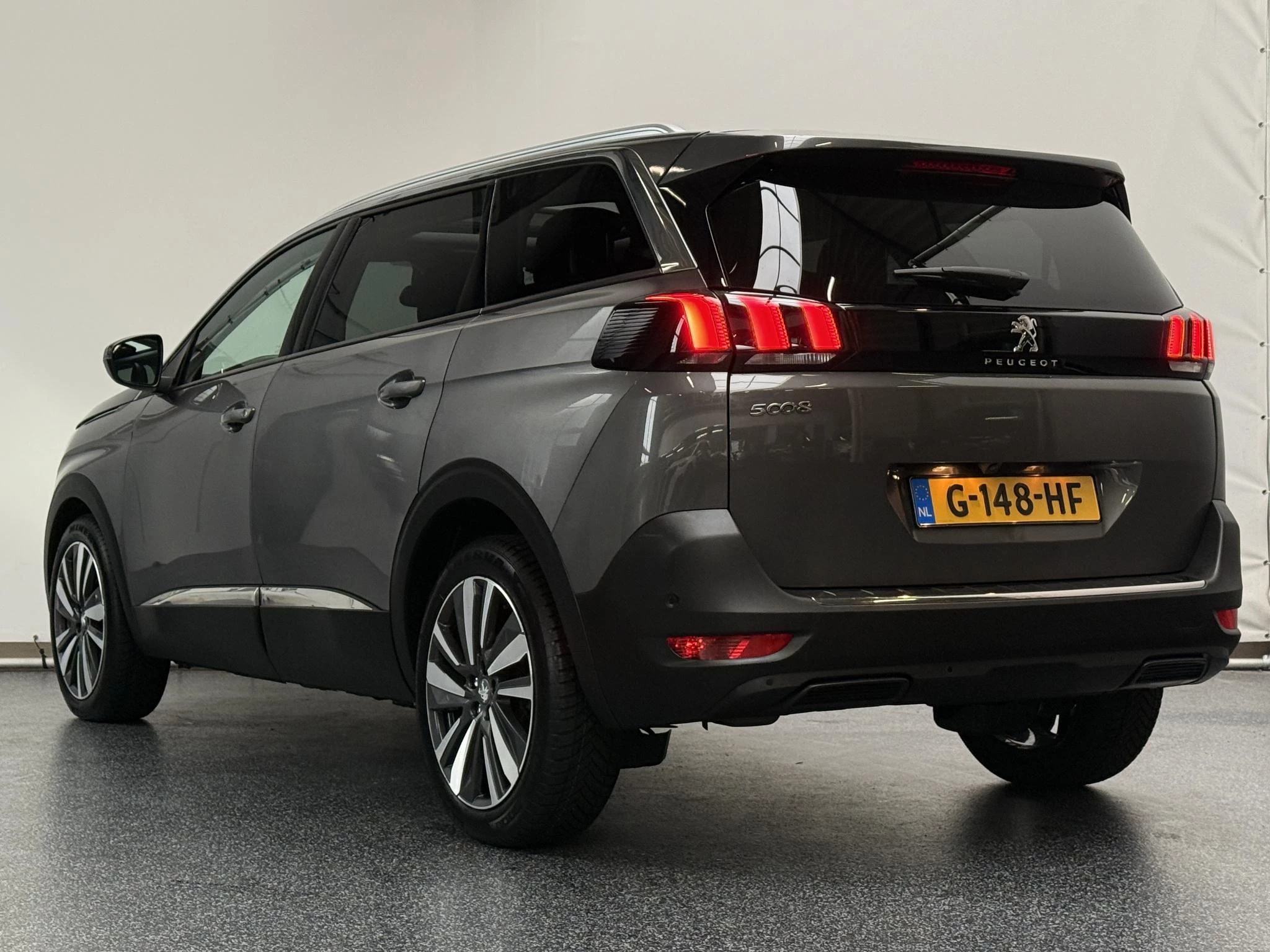 Hoofdafbeelding Peugeot 5008