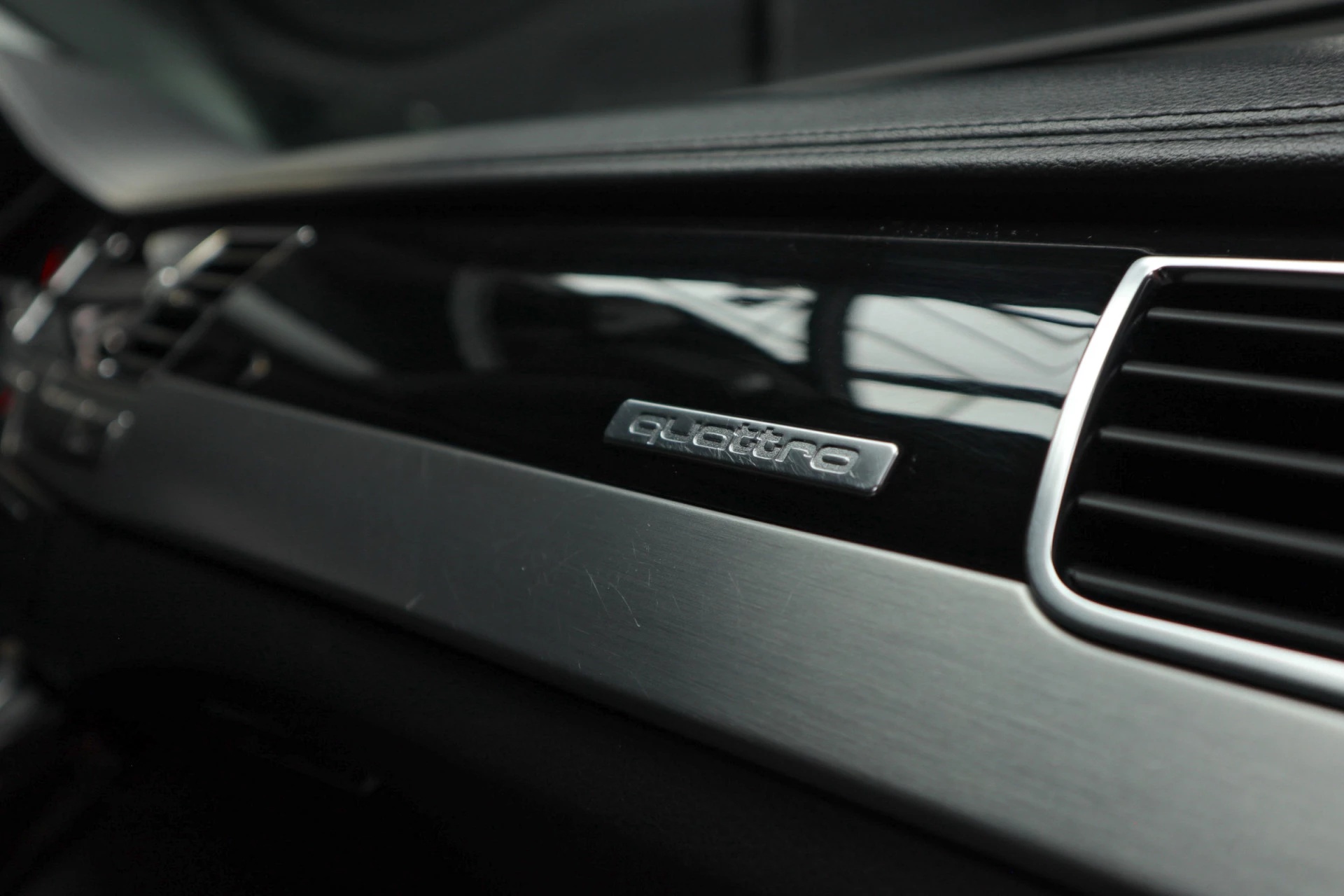 Hoofdafbeelding Audi A8