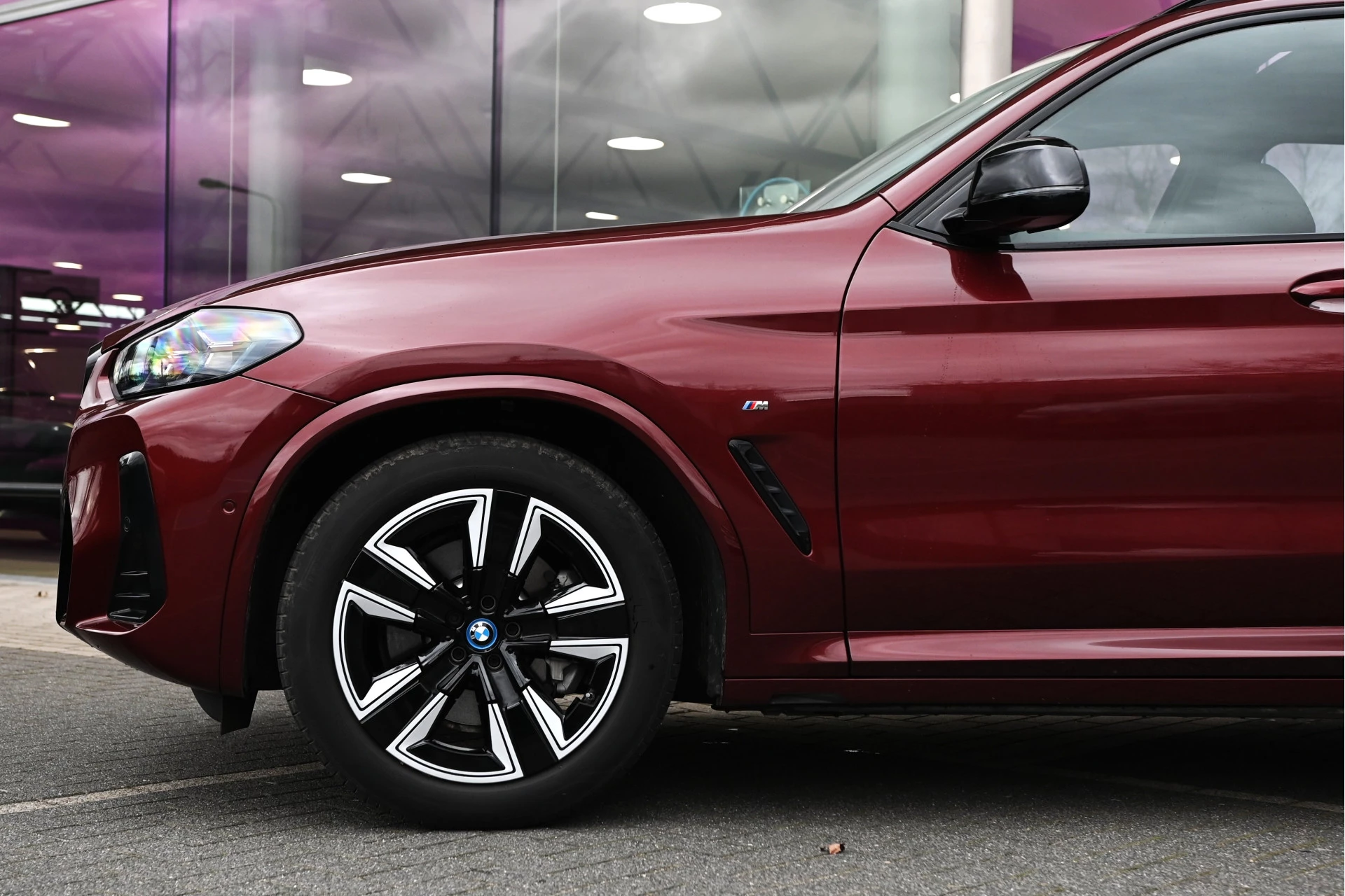 Hoofdafbeelding BMW iX3