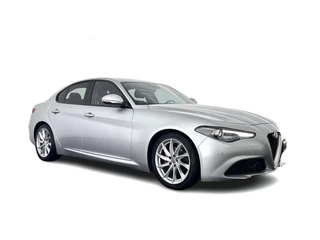 Hoofdafbeelding Alfa Romeo Giulia Alfa Romeo Giulia 2.2 Super Aut. *LEATHER-FABRIC | XENON | MEMORY-PACK | NAVI-FULLMAP | CAMERA | HEATED-COMFORTSEATS | KEYLESS | PRIVACY-GLASS | SHIFTPADDLES | ECC | PDC | CRUISE | CARBON-INLAY | 17''ALU*