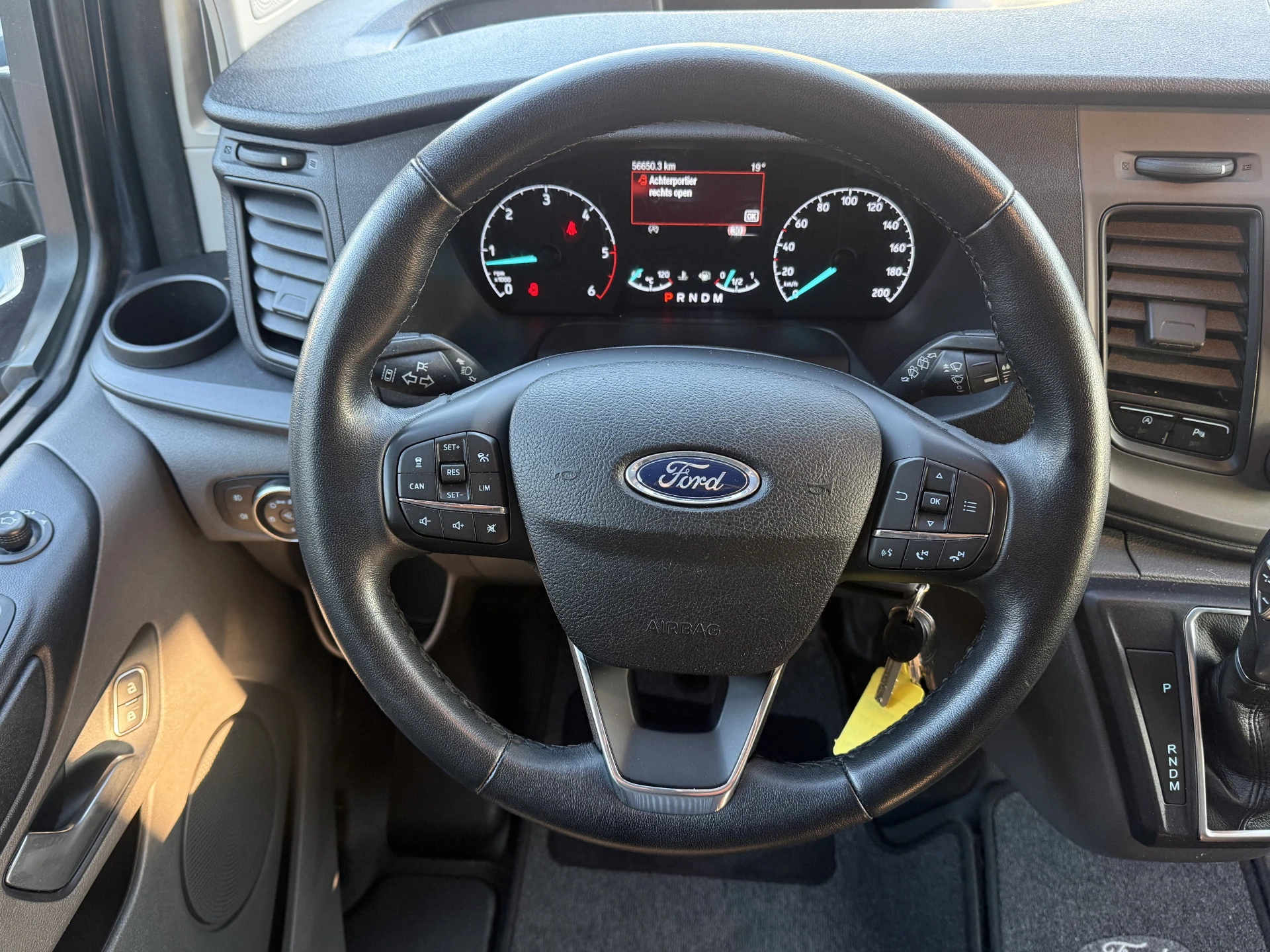 Hoofdafbeelding Ford Nugget