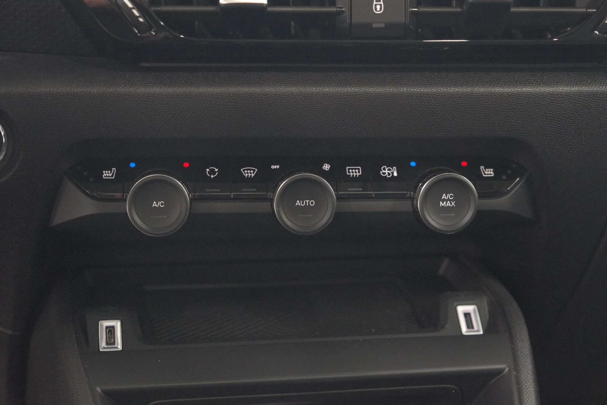 Hoofdafbeelding Citroën ë-C4