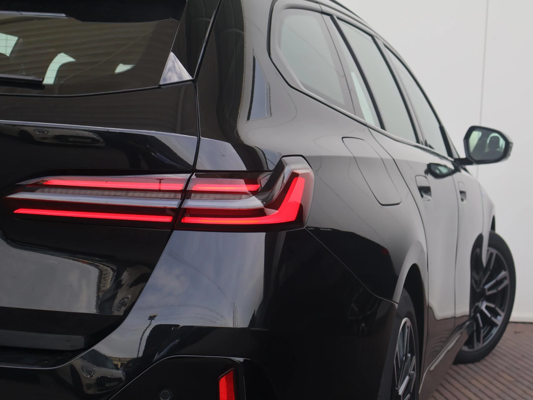 Hoofdafbeelding BMW i5