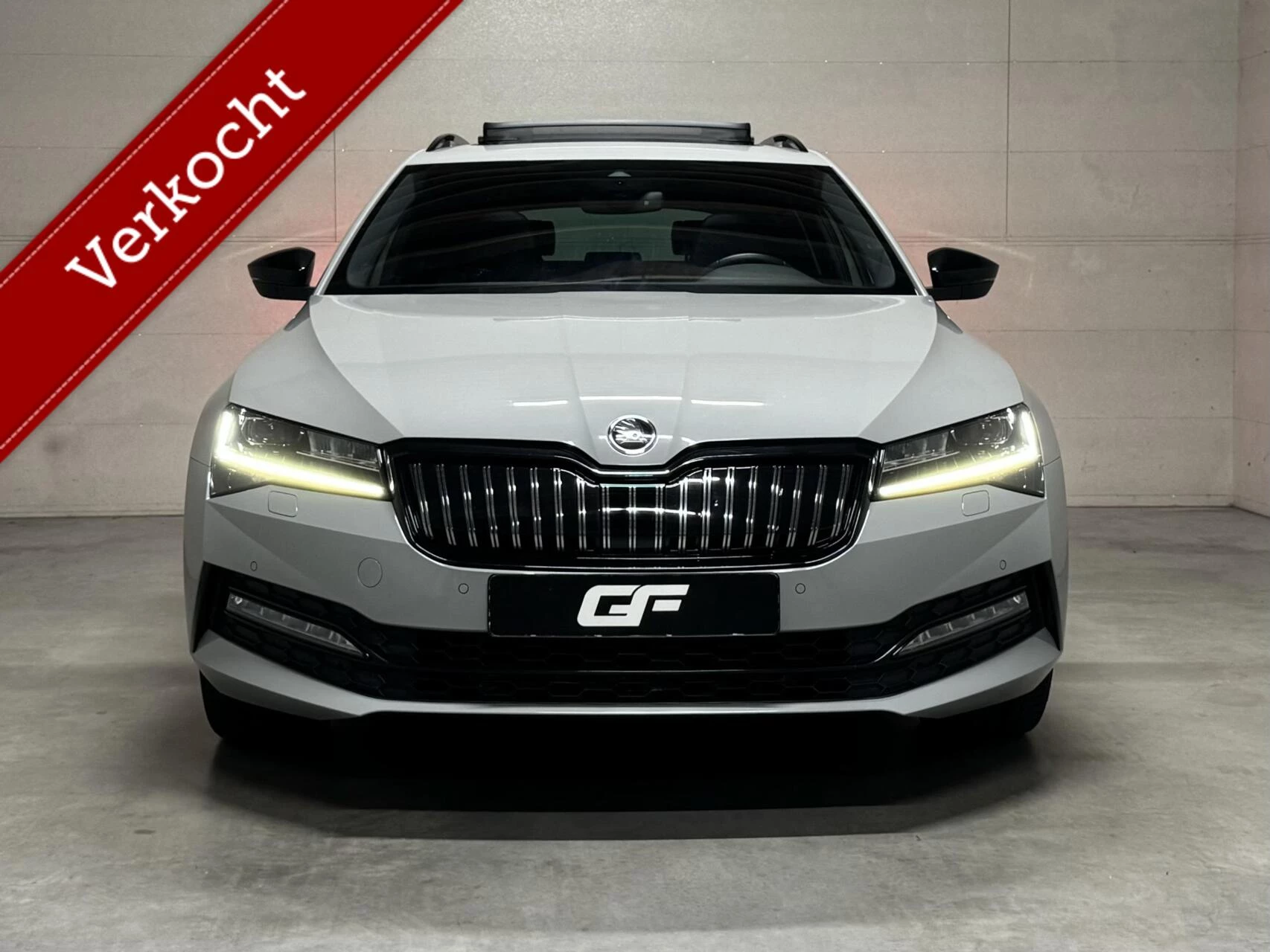 Hoofdafbeelding Škoda Superb