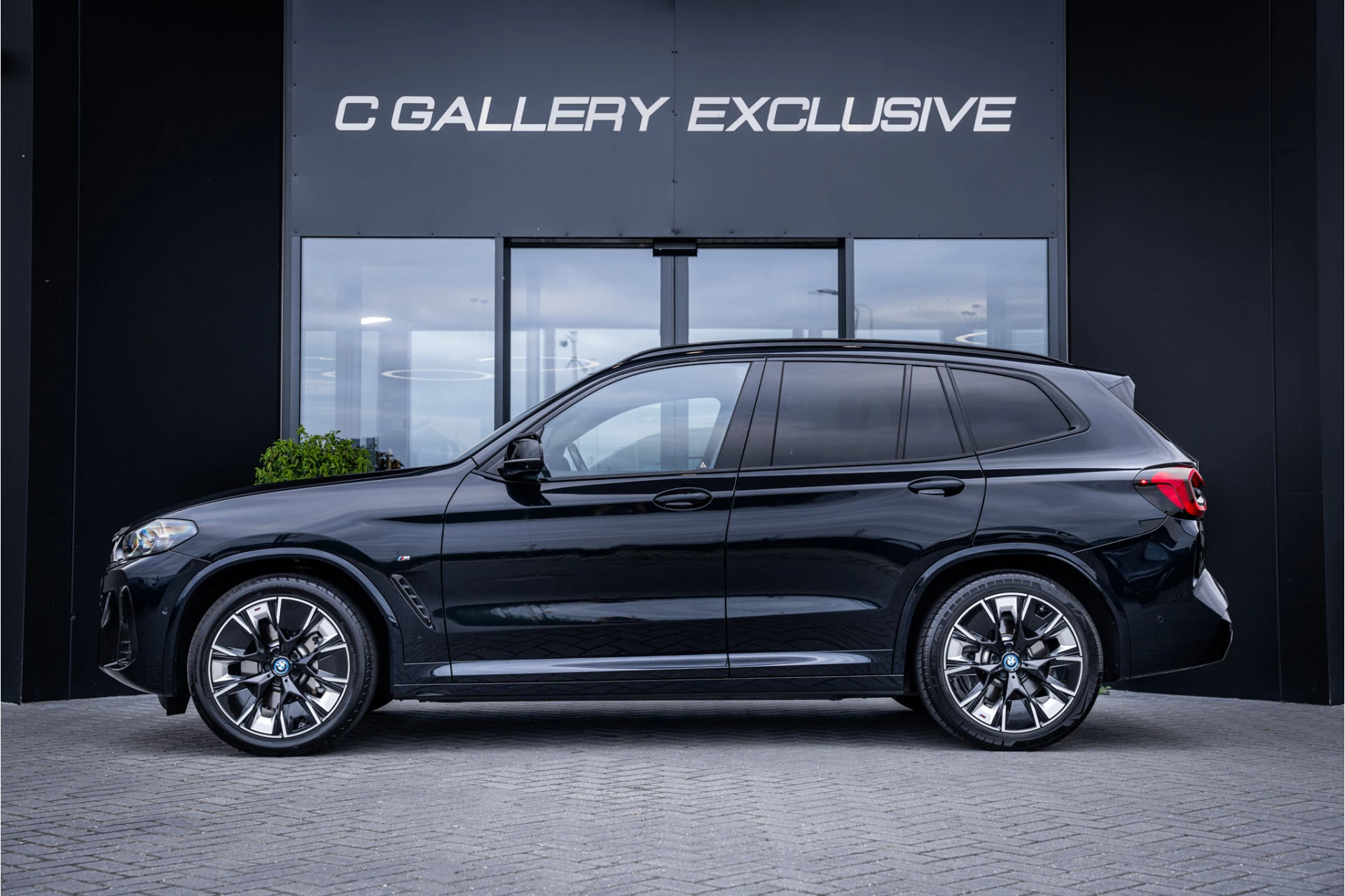 Hoofdafbeelding BMW iX3