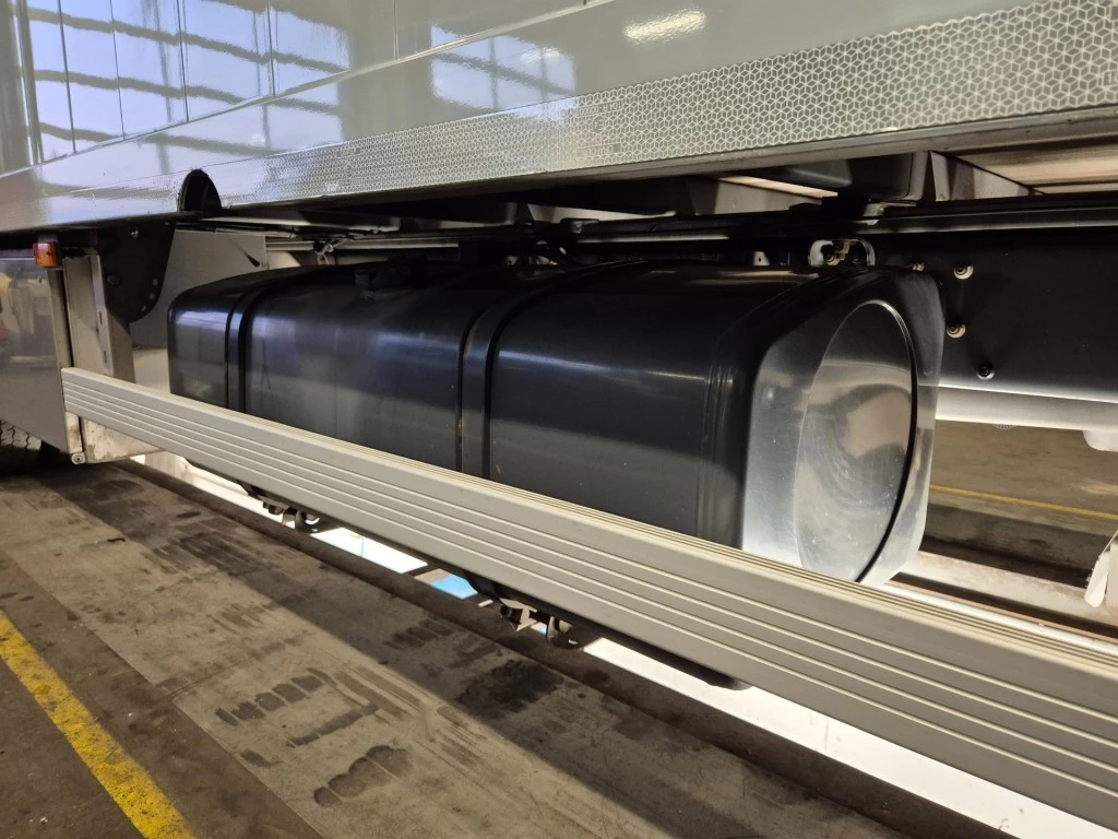 Hoofdafbeelding Renault D12 Med P4x2 240 E6 Alu Snaplock Bak + 2