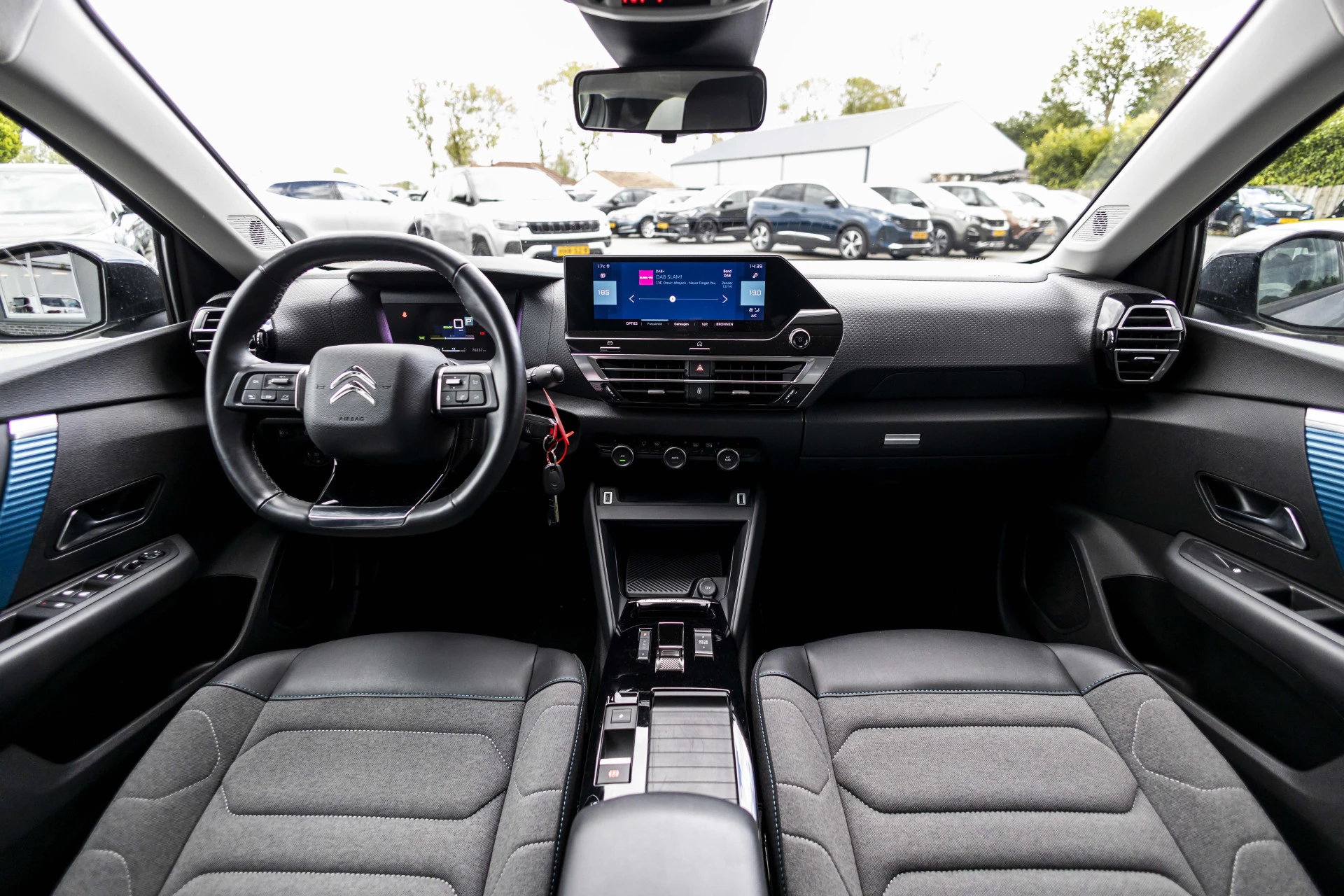 Hoofdafbeelding Citroën ë-C4