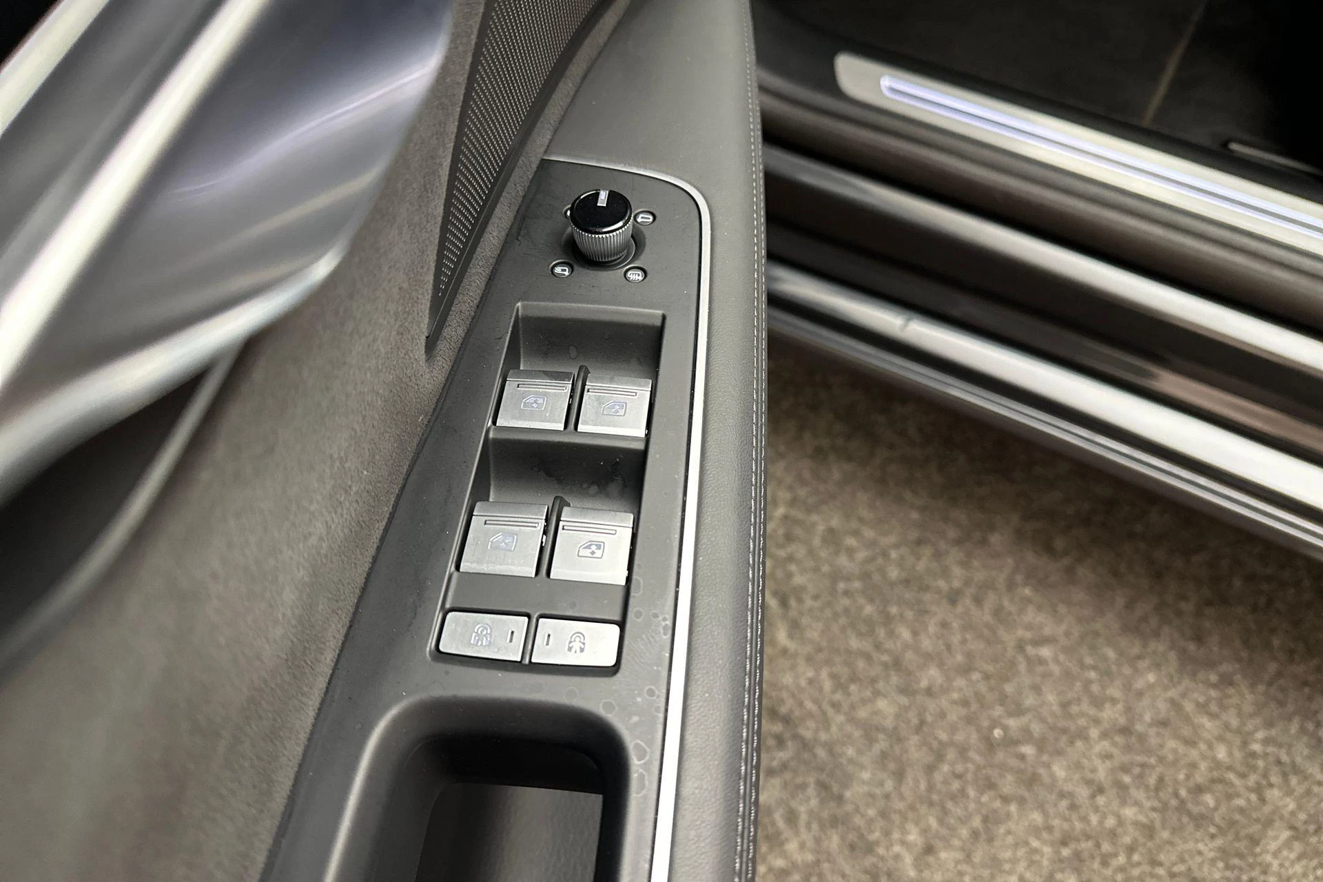 Hoofdafbeelding Audi A8