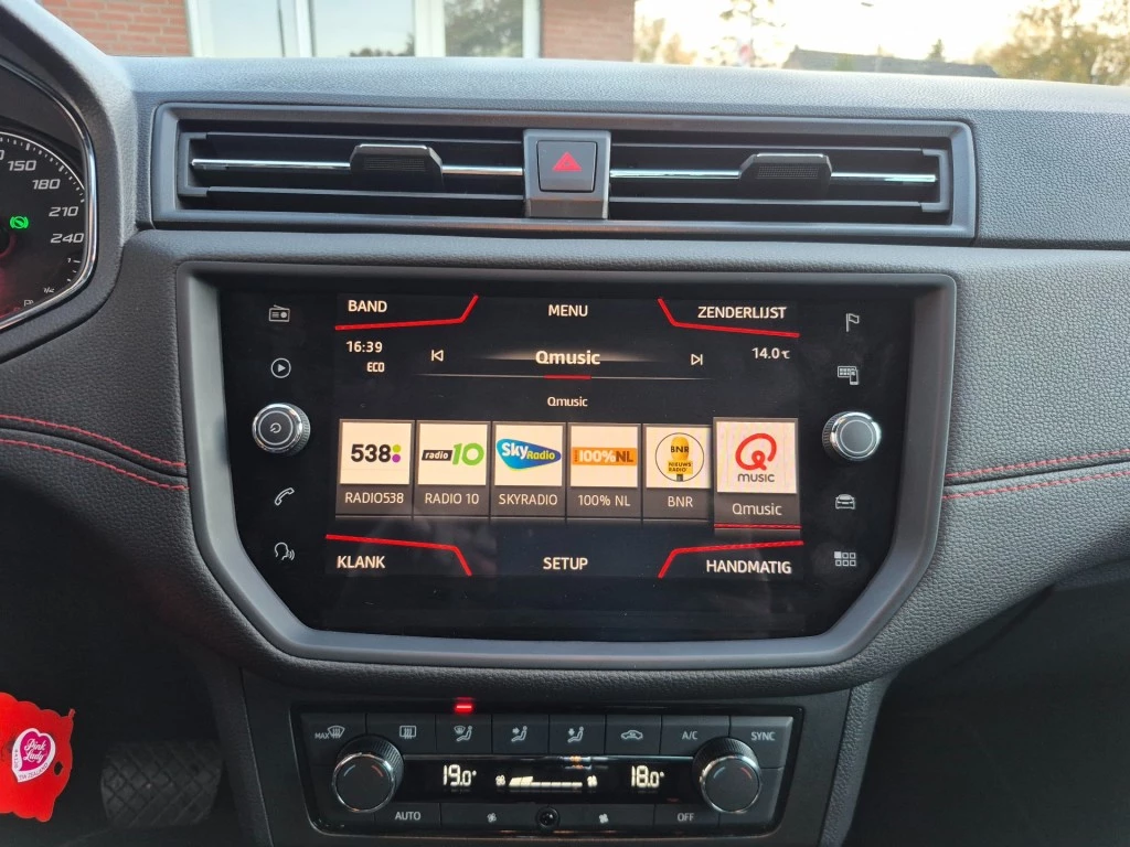 Hoofdafbeelding SEAT Arona