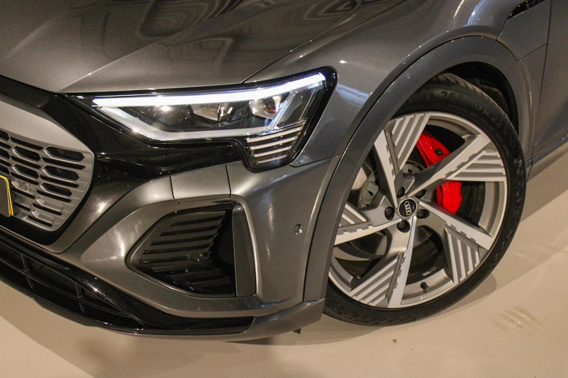 Hoofdafbeelding Audi Q8 e-tron