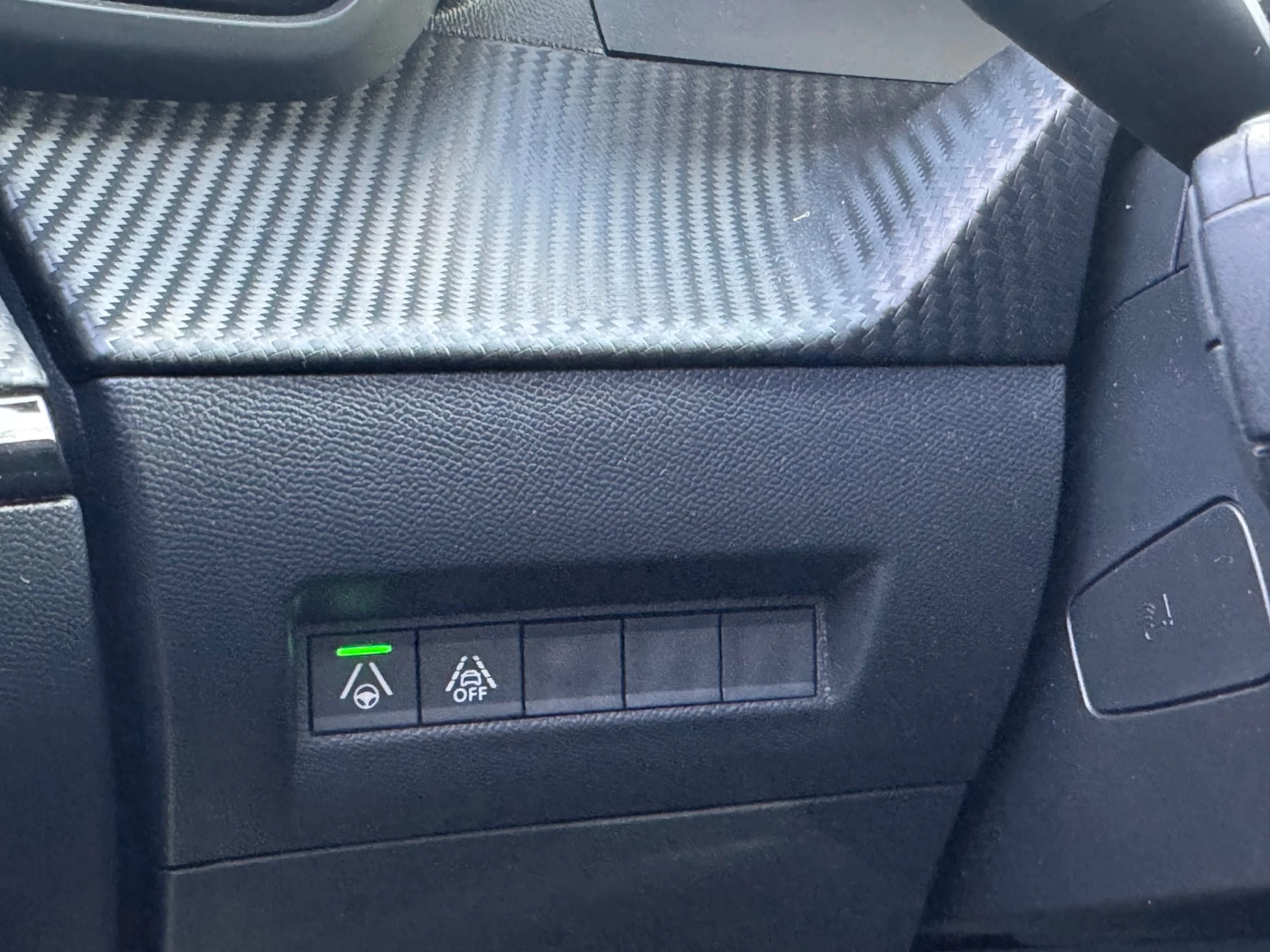 Hoofdafbeelding Peugeot e-2008