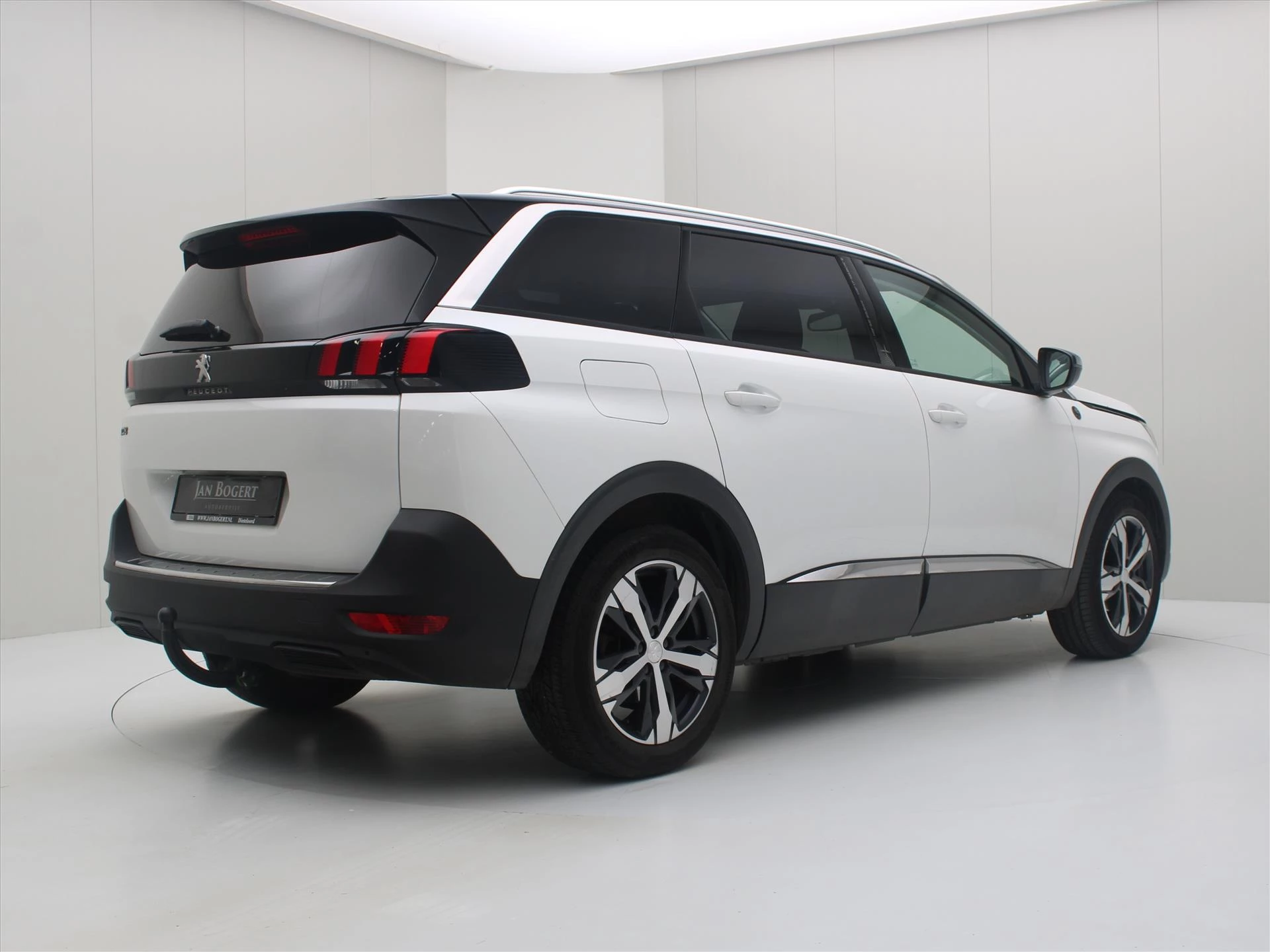 Hoofdafbeelding Peugeot 5008